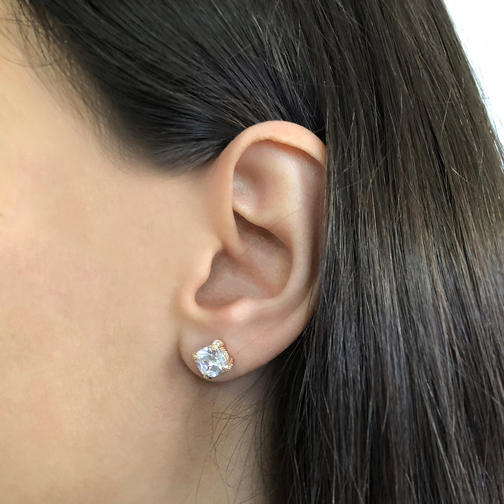 Stylish 9ct Yellow Gold 7mm Cushion Cut Stud Earrings with Side Stones