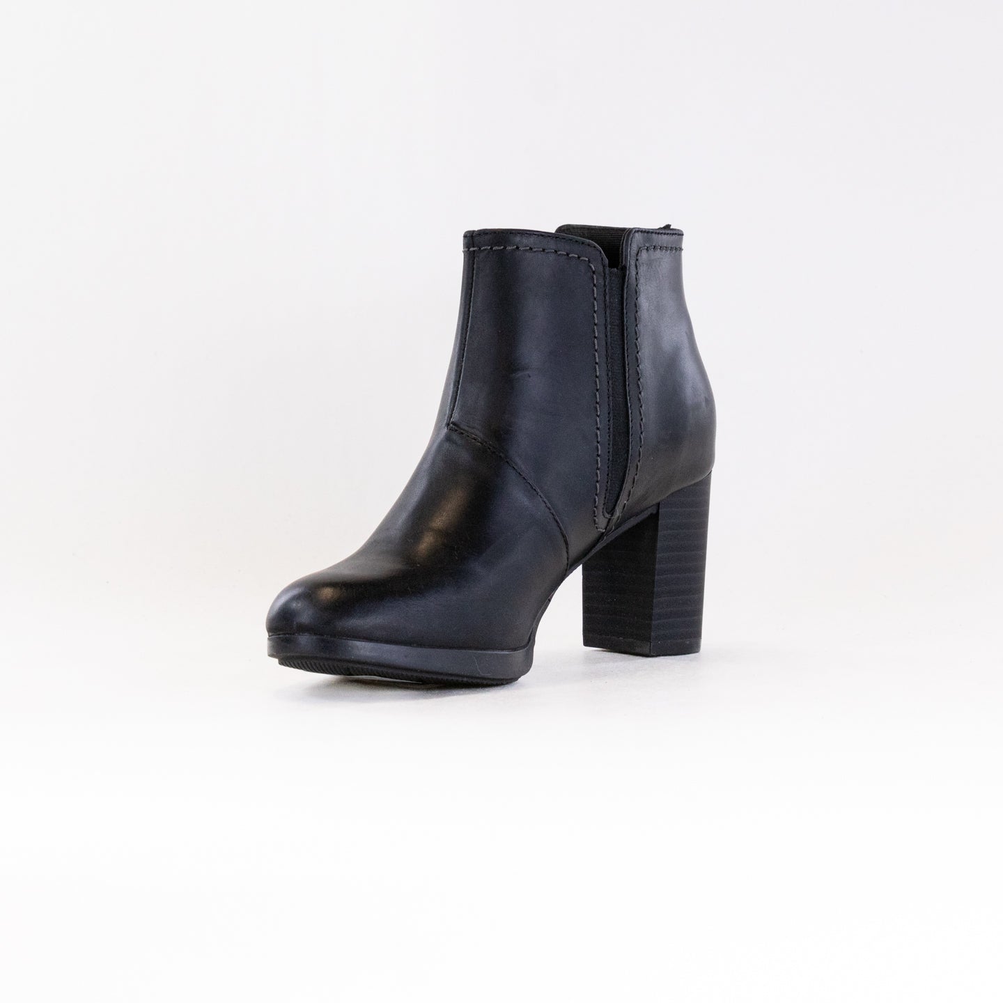 Women's Clarks Bayla Glow Boots - Black Shiny Leather