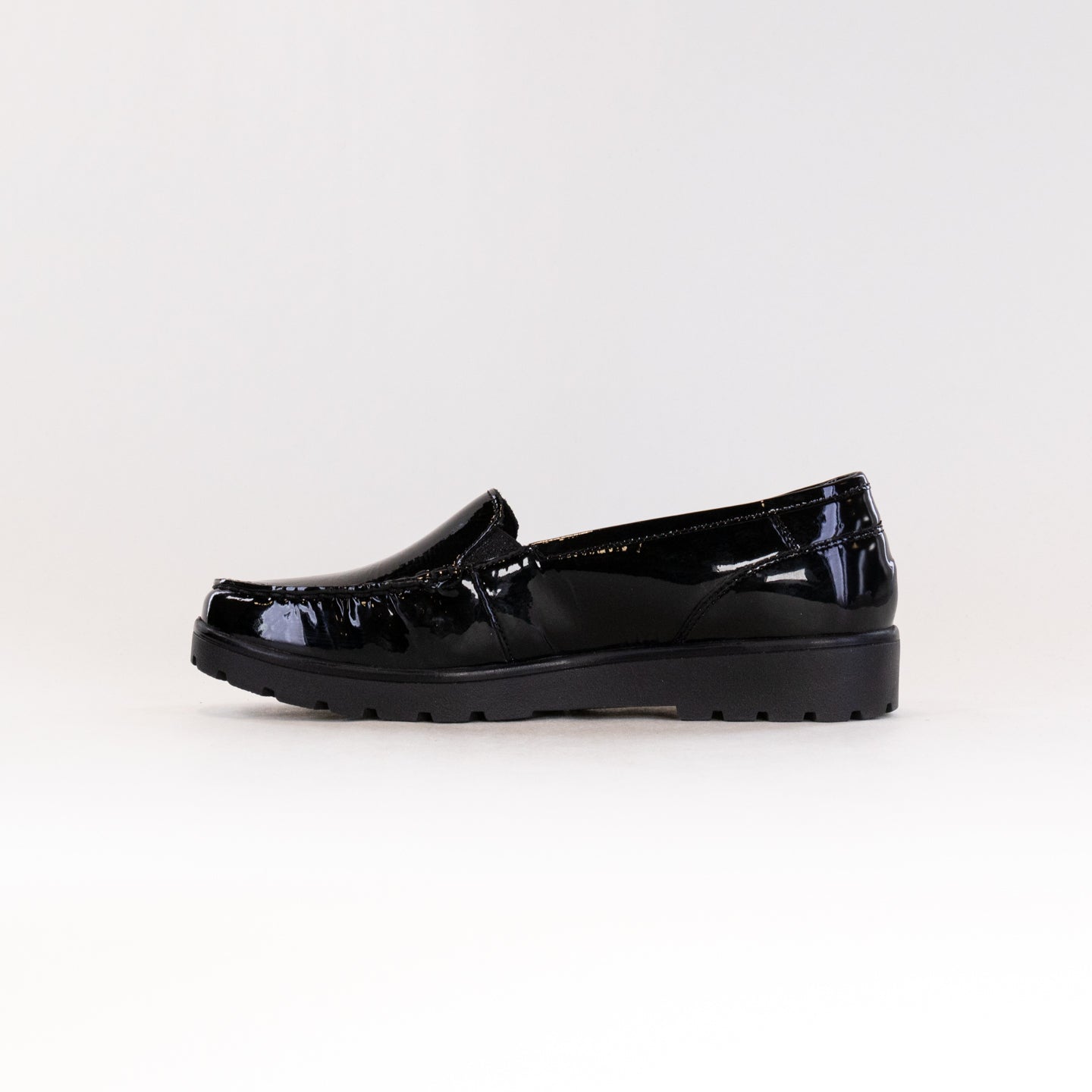 ARA Women's Elegant Black Patent Leather Dewitt Loafers