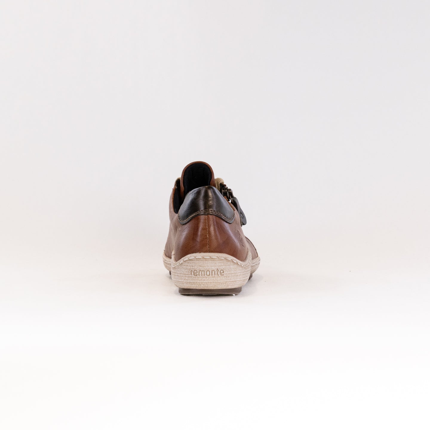 Stylish Brown Women's Remonte Liv 02 Water - Resistant Leather Sneakers