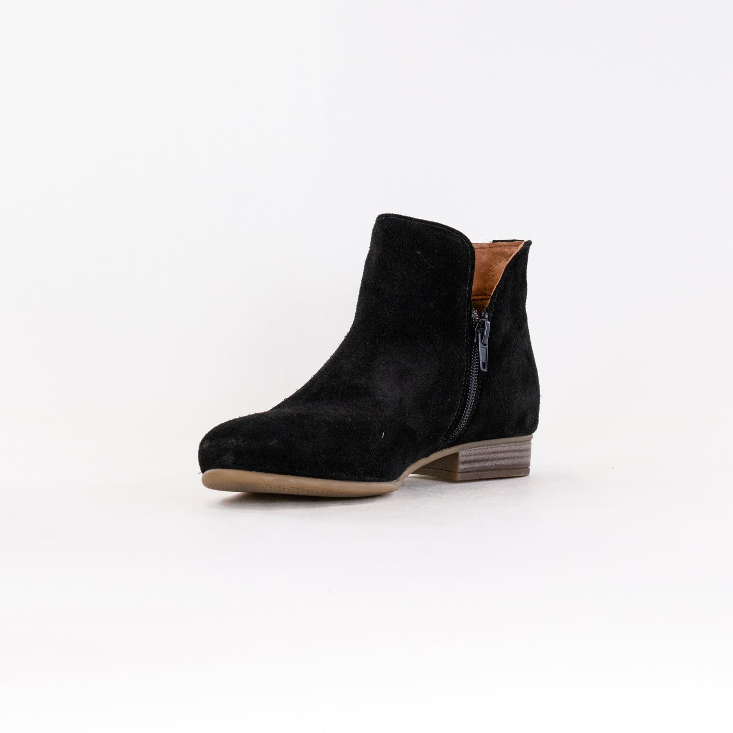 Eric Michael Isabella Women's Black Leather Booties - A Bohemian-Inspired Fashion Statement