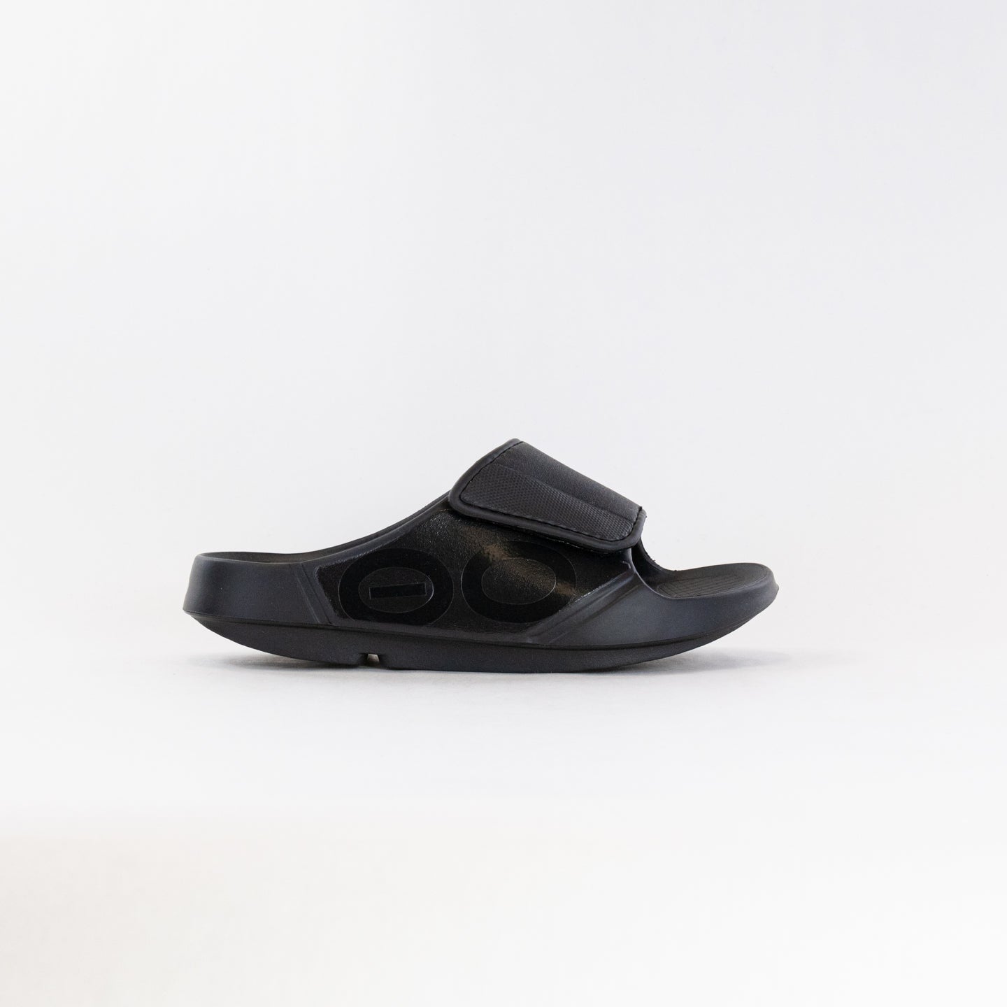 Unisex OOFOS OOahh Sport Flex Sandals in Matte Black - Stylish and Comfortable Footwear