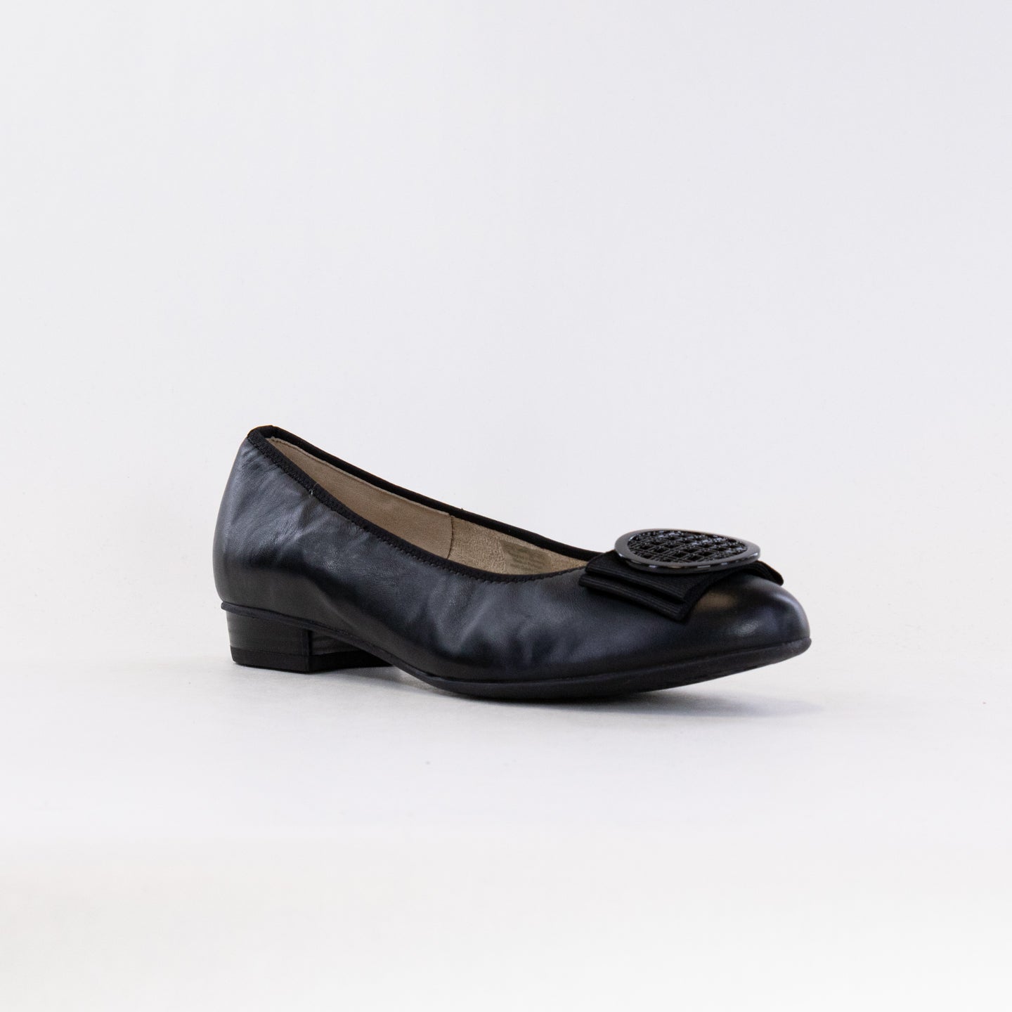 Women's Elegant Black Ara Bambi Ballet Flats