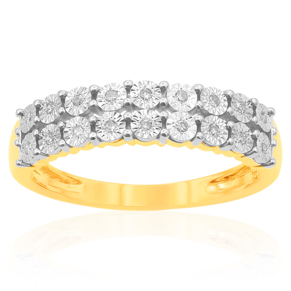 Stunning 9ct Yellow Gold Ring Adorned with 18 Brilliant Diamonds