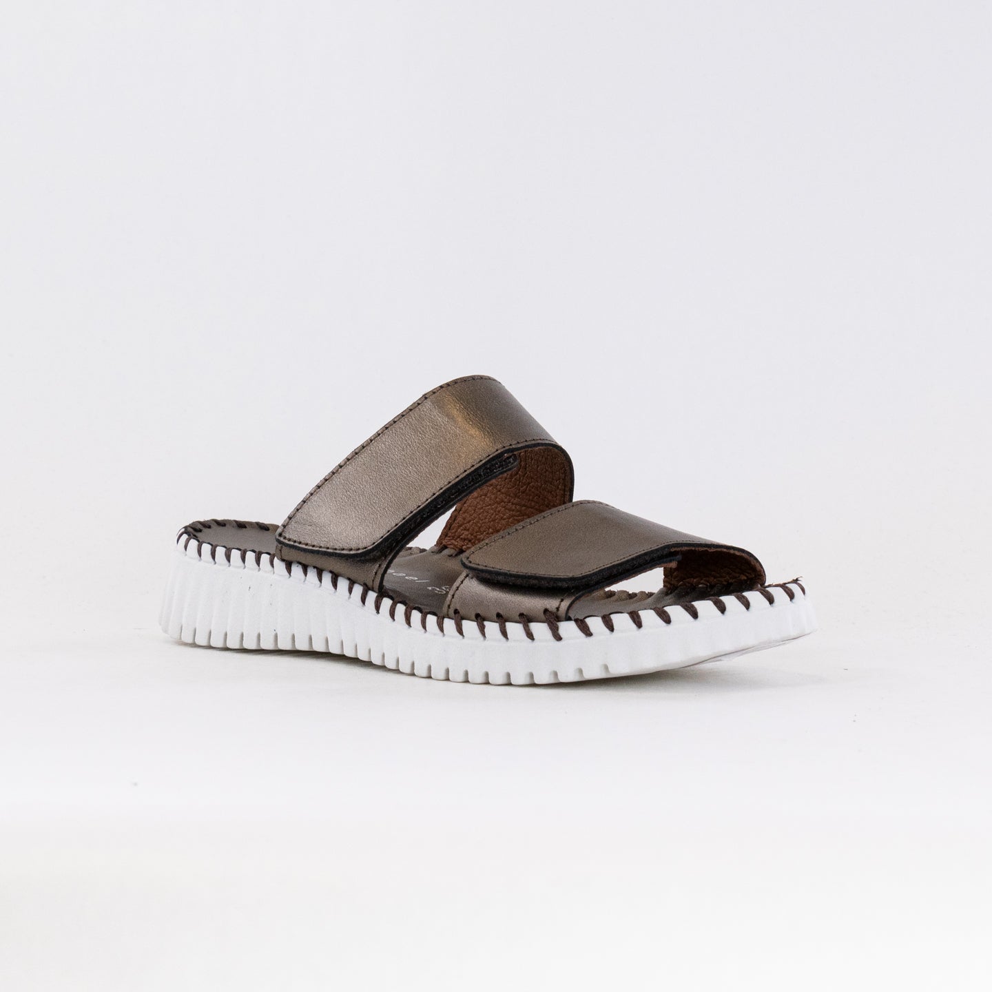 Eric Michael Women's Pewter Leather Angie Sandals - Stylish & Comfortable