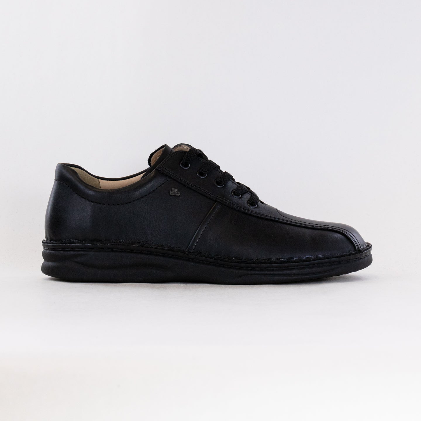 Men's Finn Comfort Dijon in Classic Black Leather