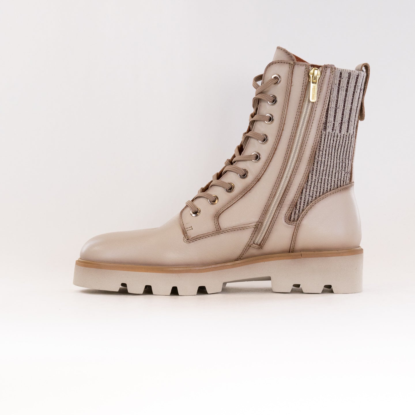 Pikolinos Women's Marfil Lace-up Ankle Boots with Distinctive Style