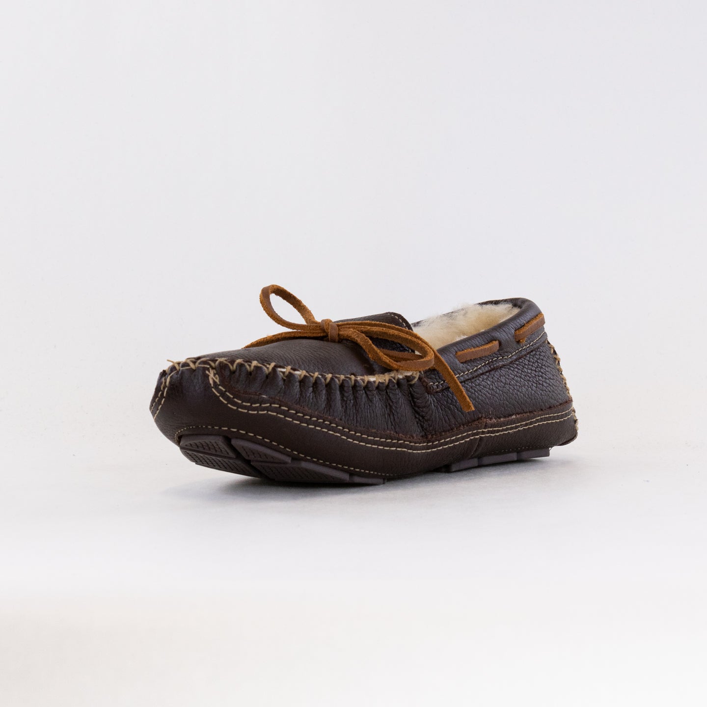 Minnetonka Men's 3752 Chocolate Brown Leather Moccasin Slippers