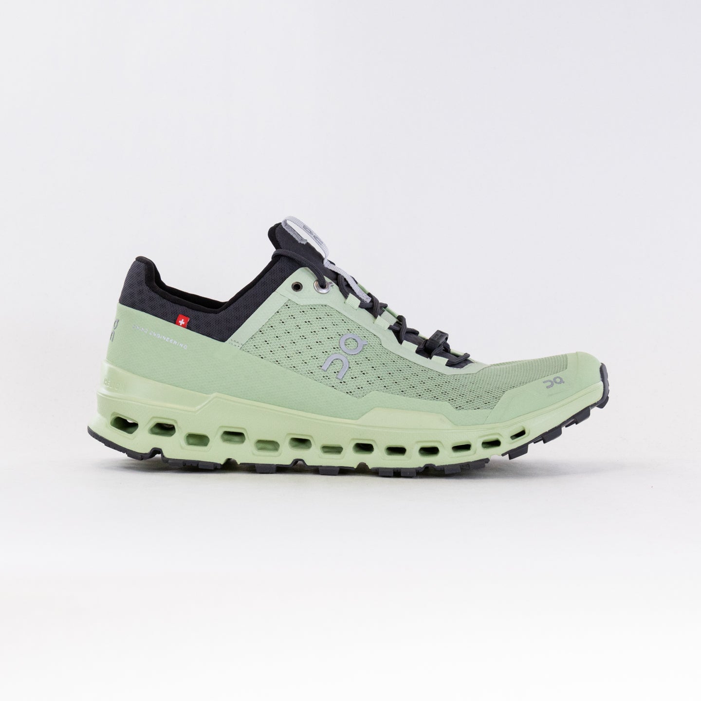 Women's On Cloudultra Running Shoes in Vine/Meadow
