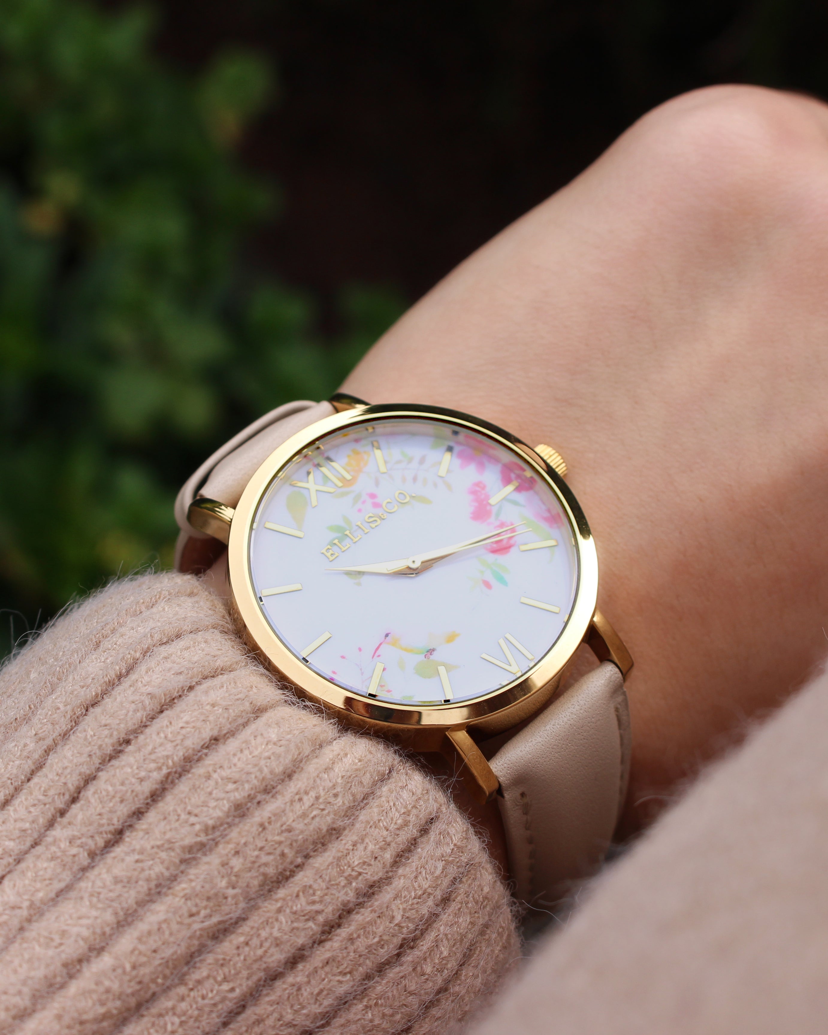 Ellis & Co Fashionable Holly Floral Design Dial with Nude-Colored Soft Leather Band Watch