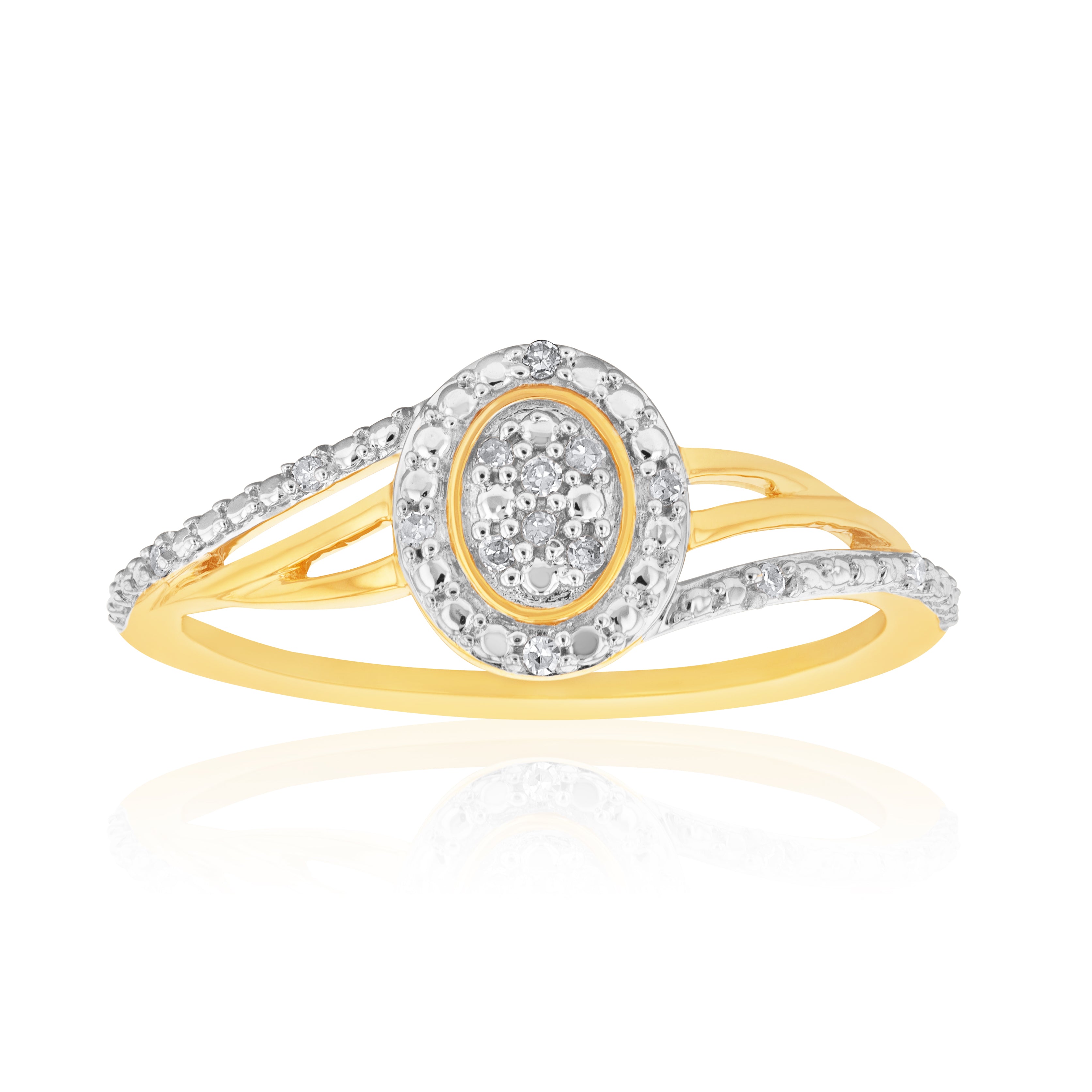 Exquisite 9ct Yellow Gold Ring Set with 14 Sparkling Brilliant Diamonds