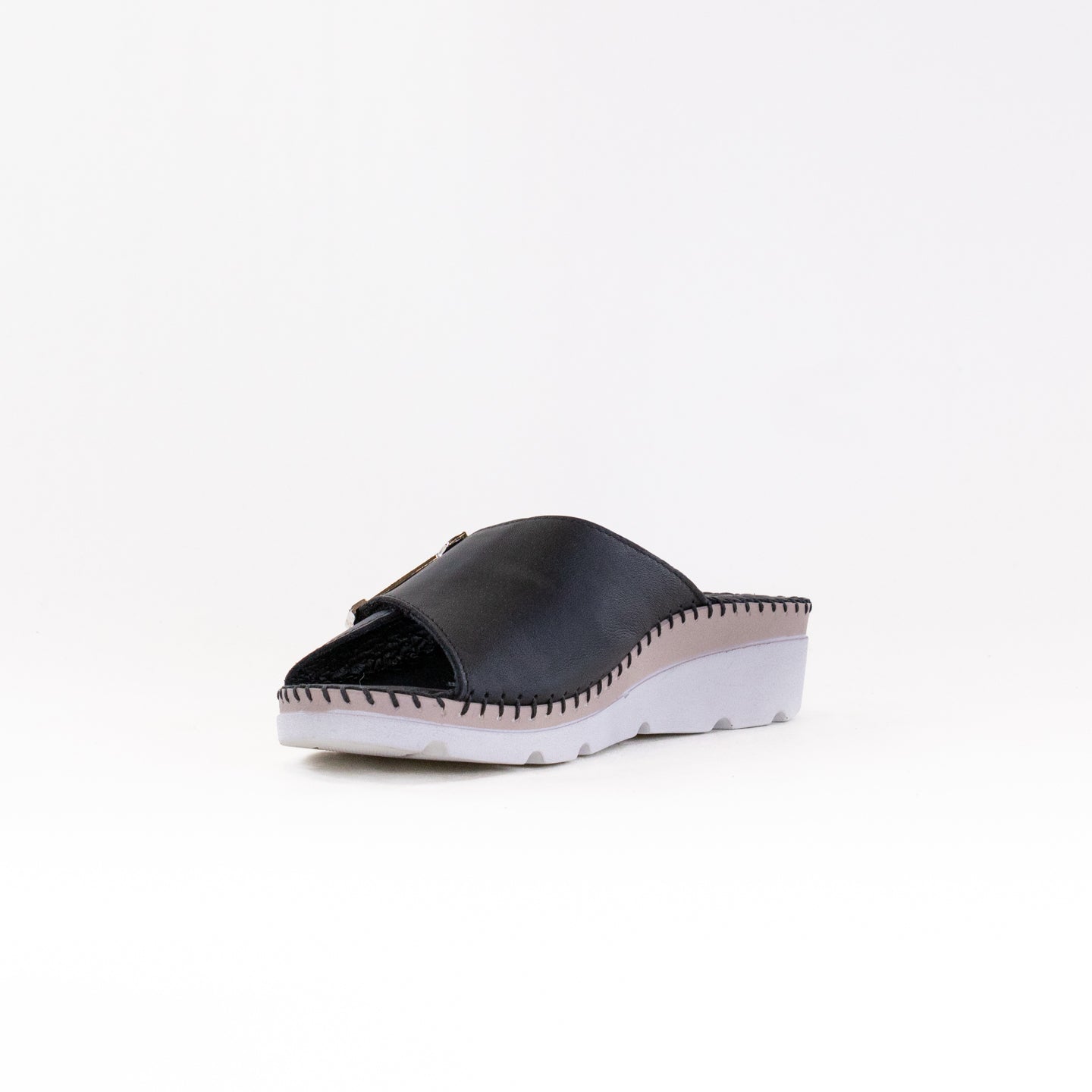 Women's La Plume Agua Black - A Blend of Elegance and Practicality