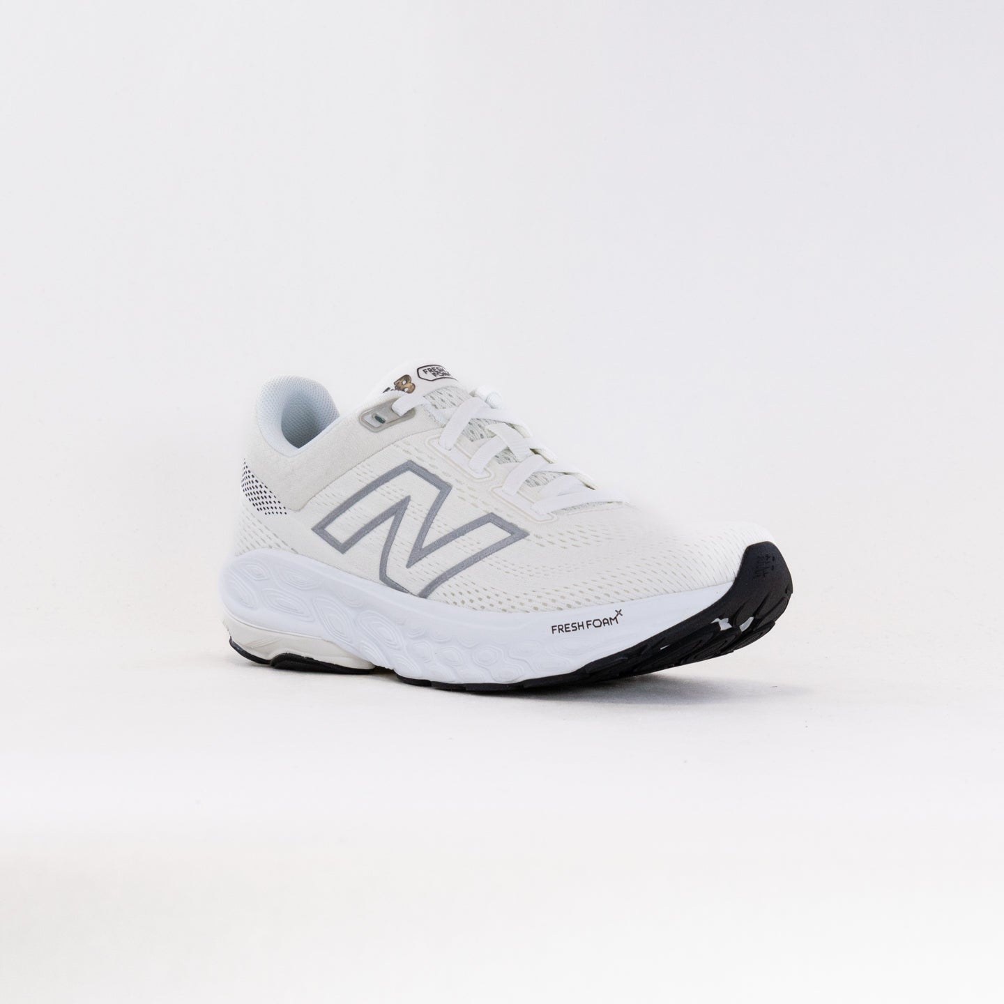 Women's New Balance 860V14 in Stylish White - Ideal for Long - Distance Runs