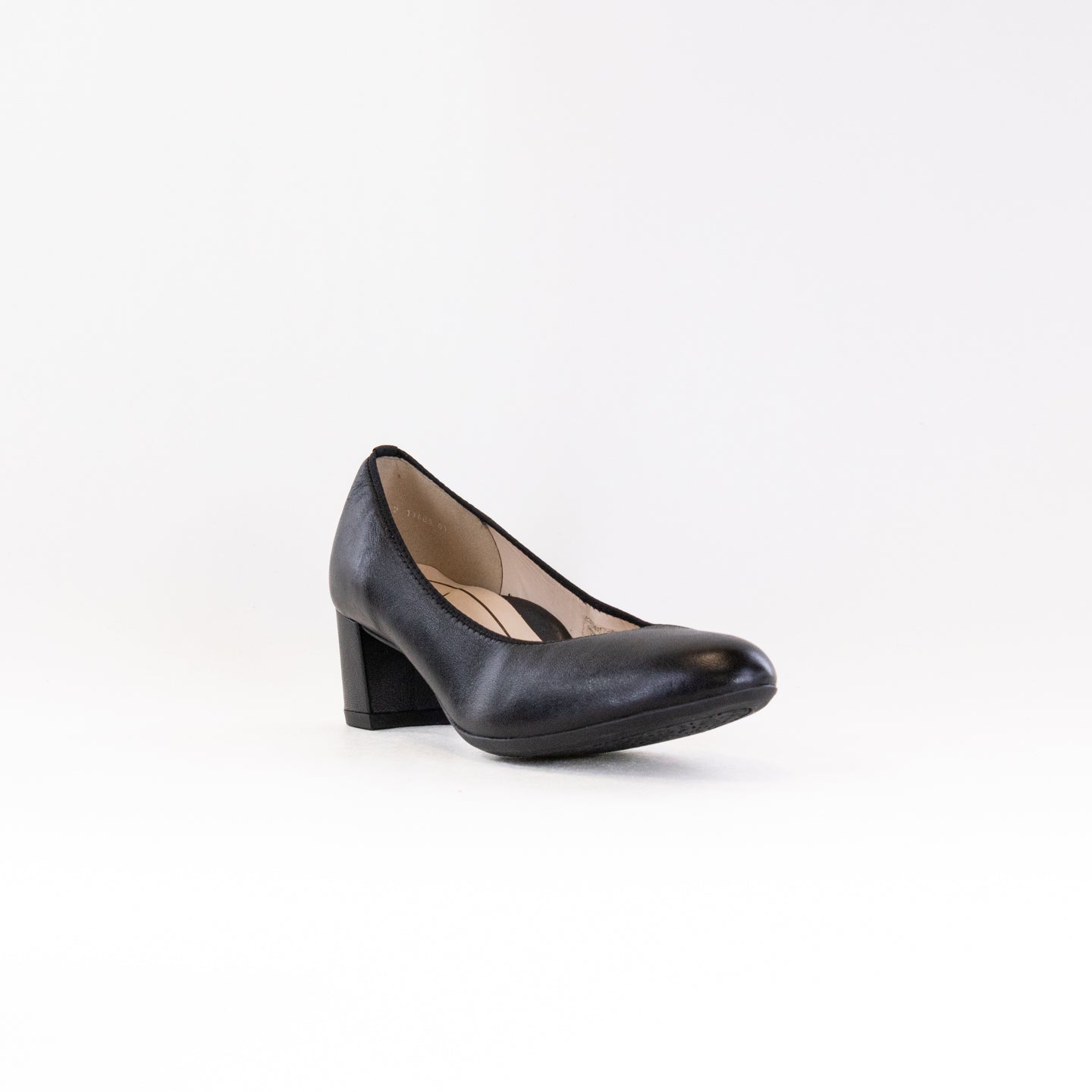 Women's Black Leather Ara Kendall Pumps - Stylish and Comfortable Footwear