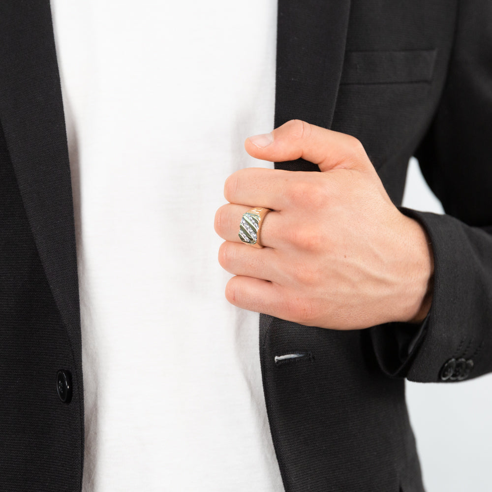 Gents' 9-Carat Yellow Gold Ring with Diagonal Row Channel-Set Cubic Zirconias for a Stunning Look