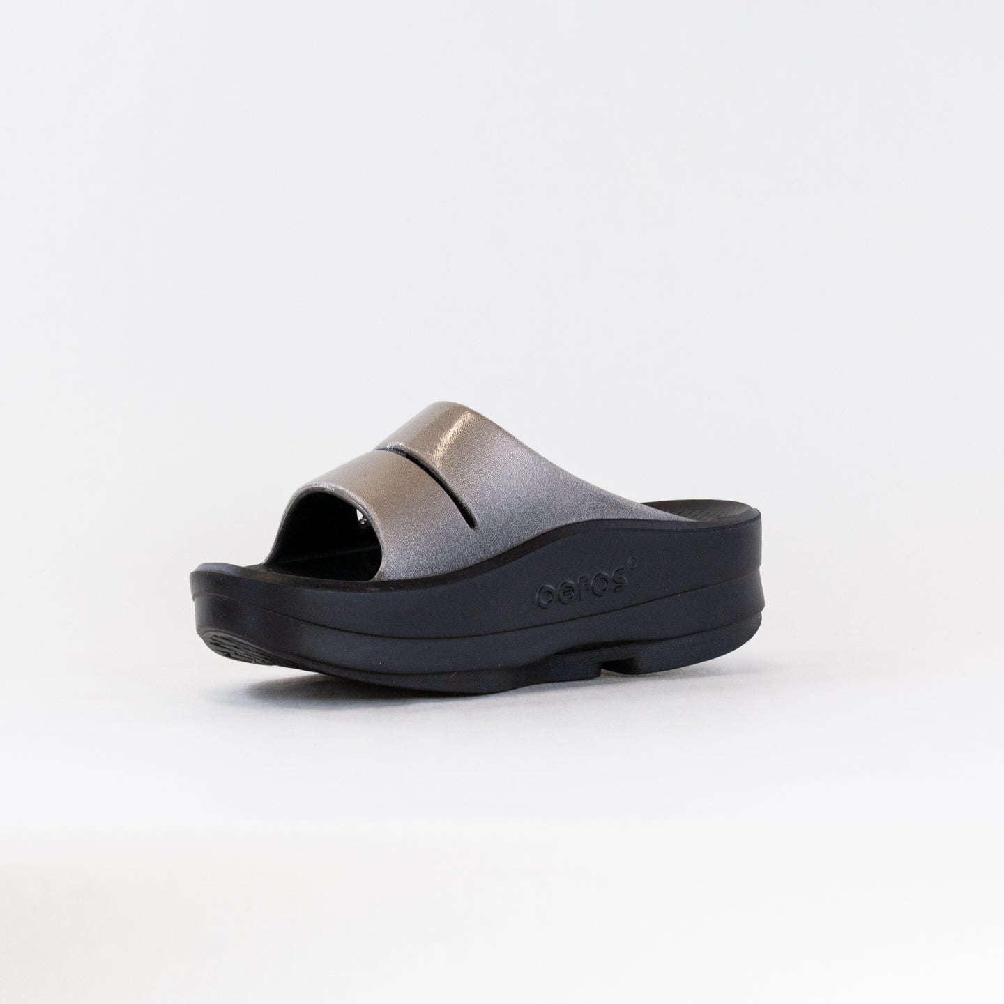 OOFOS Women's OOMega Oolala Latte Sandals for Active Recovery