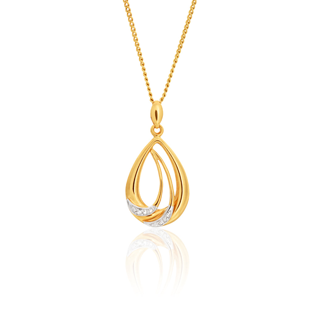 Exquisite 9 Carat Yellow Gold Diamond Pendant Set Featuring 2 Sparkling Brilliant Diamonds