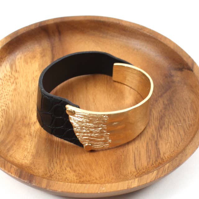 Stylish Faux Leather and Metal Alloy Run Wild Snap - Closure Bangle Cuff Bracelet
