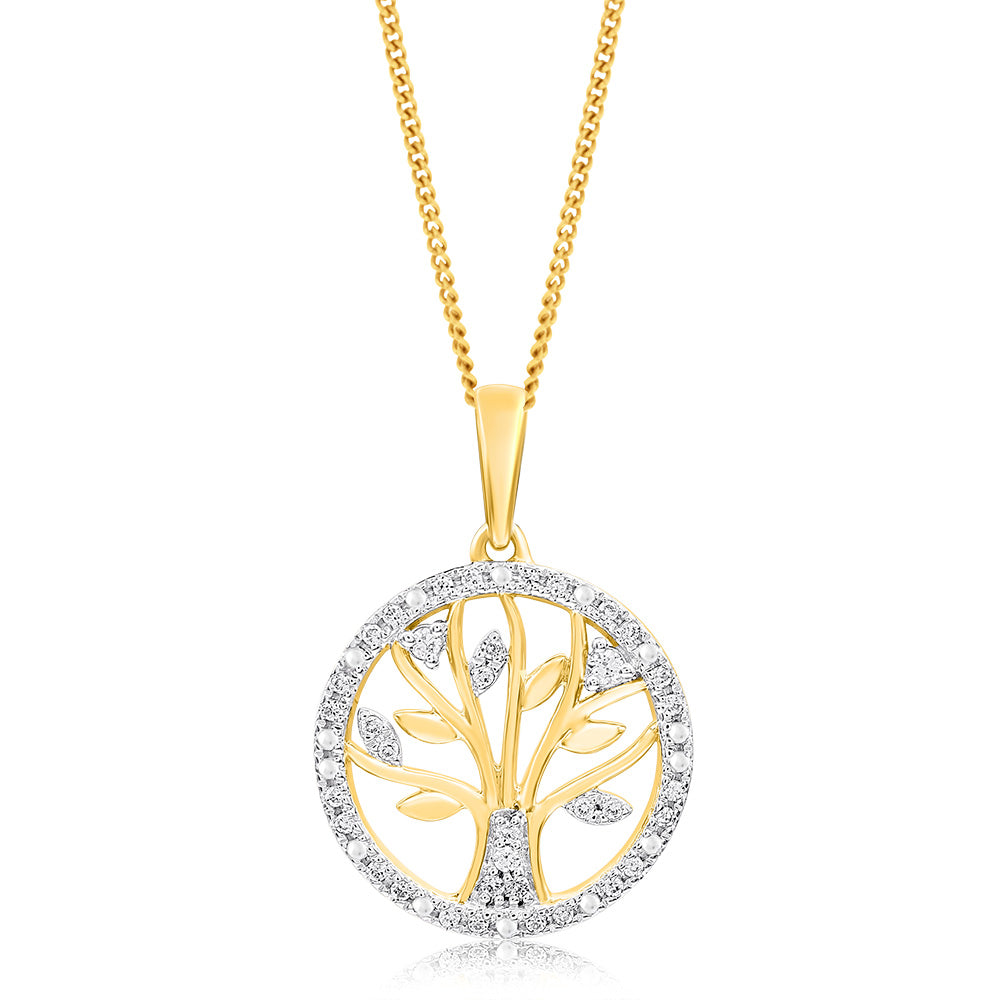 Gorgeous 9ct Yellow Gold Diamond Pendant