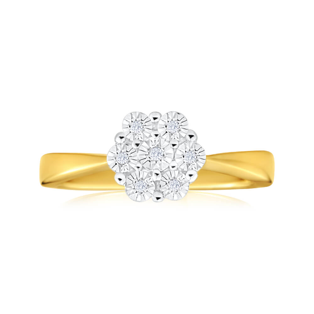 Exquisite 9 - carat Yellow Gold Diamond Ring Set Featuring Seven Beautiful Diamonds