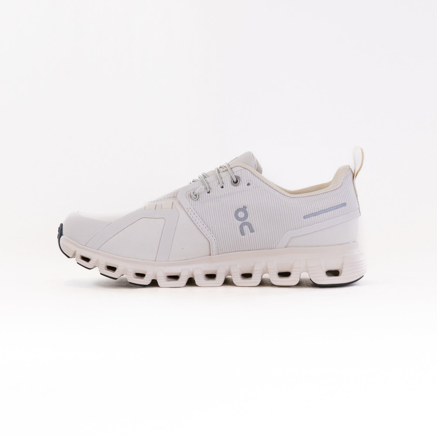 Women's On Cloud 6 Waterproof Running Shoes - Pearl/Cream Colorway