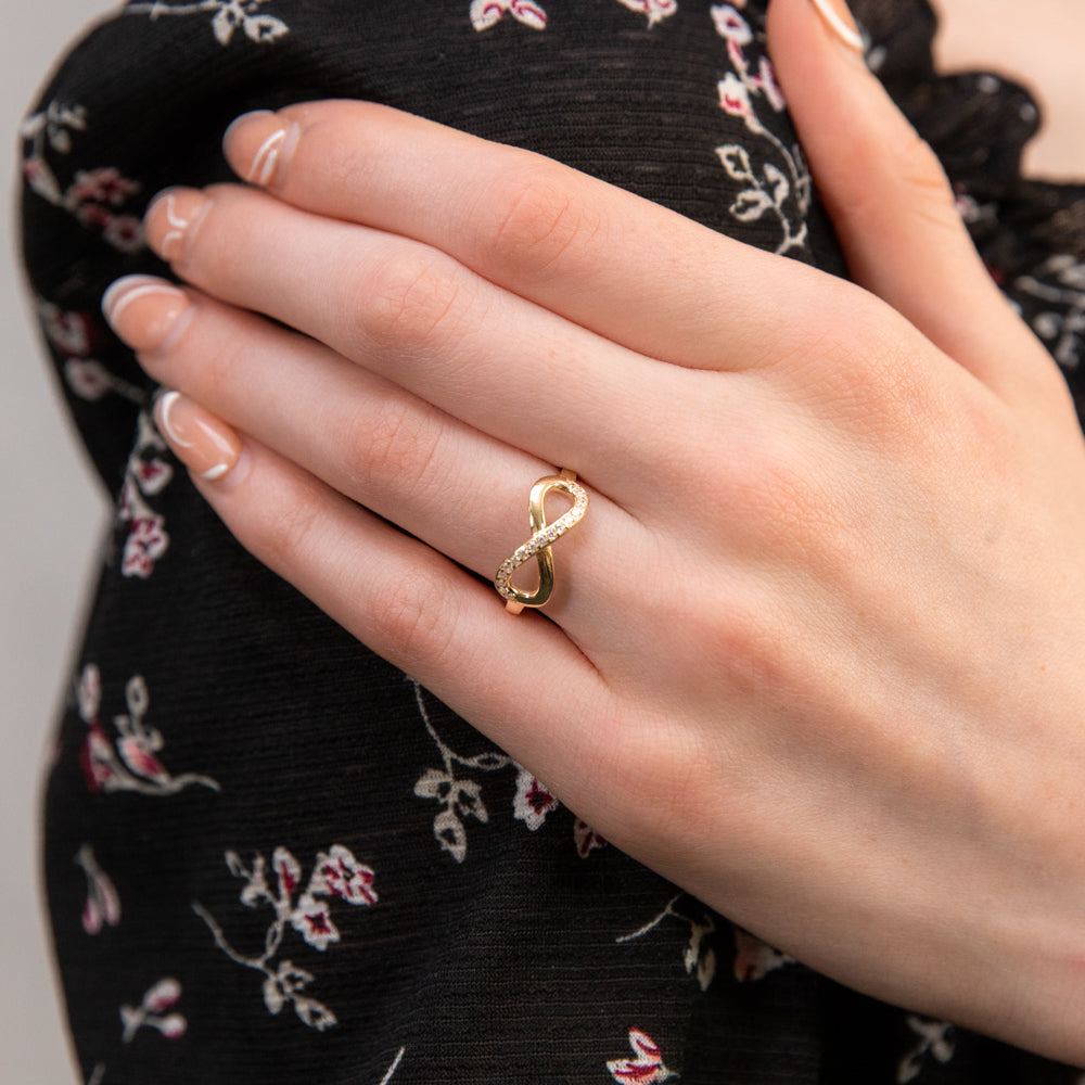 9-carat Yellow Gold Cubic Zirconia Ring Symbolizing Infinity and Everlasting Love