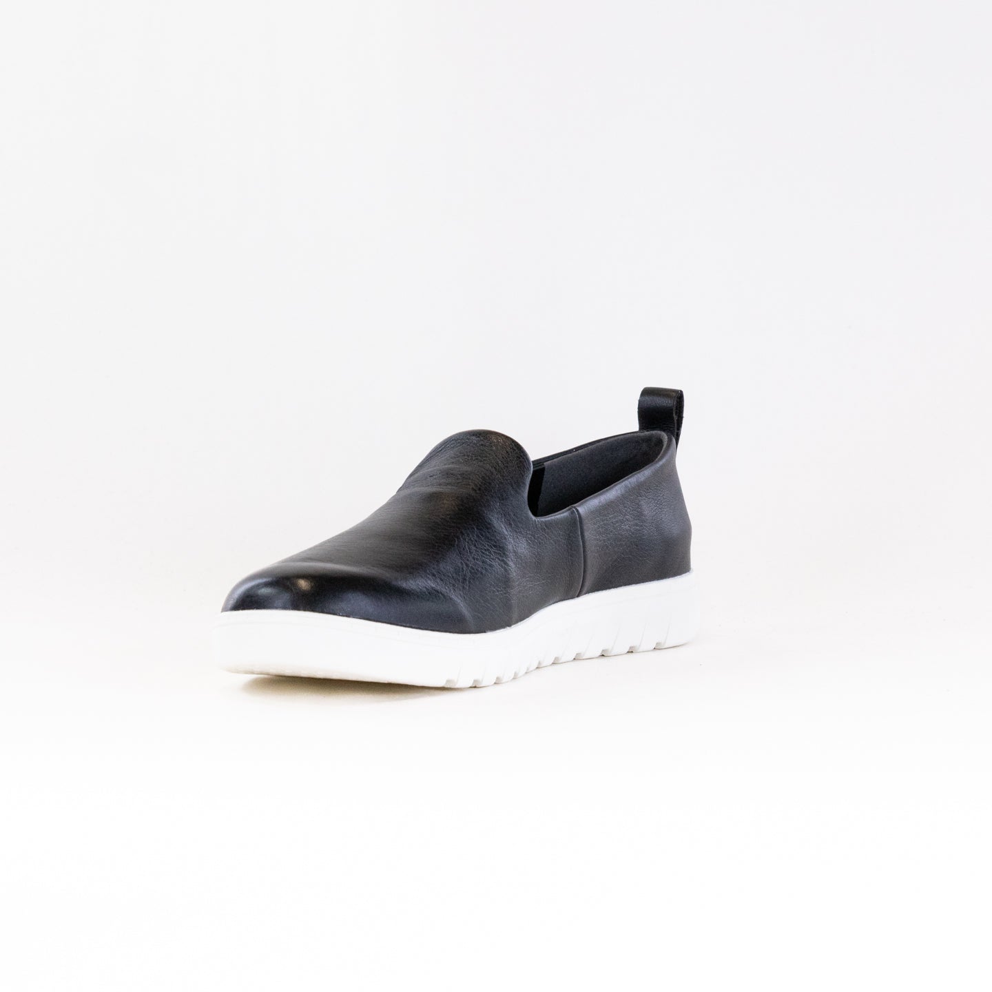 Vionic Women's Uptown Willa Slip-On Leather Sneaker in Classic Black Color