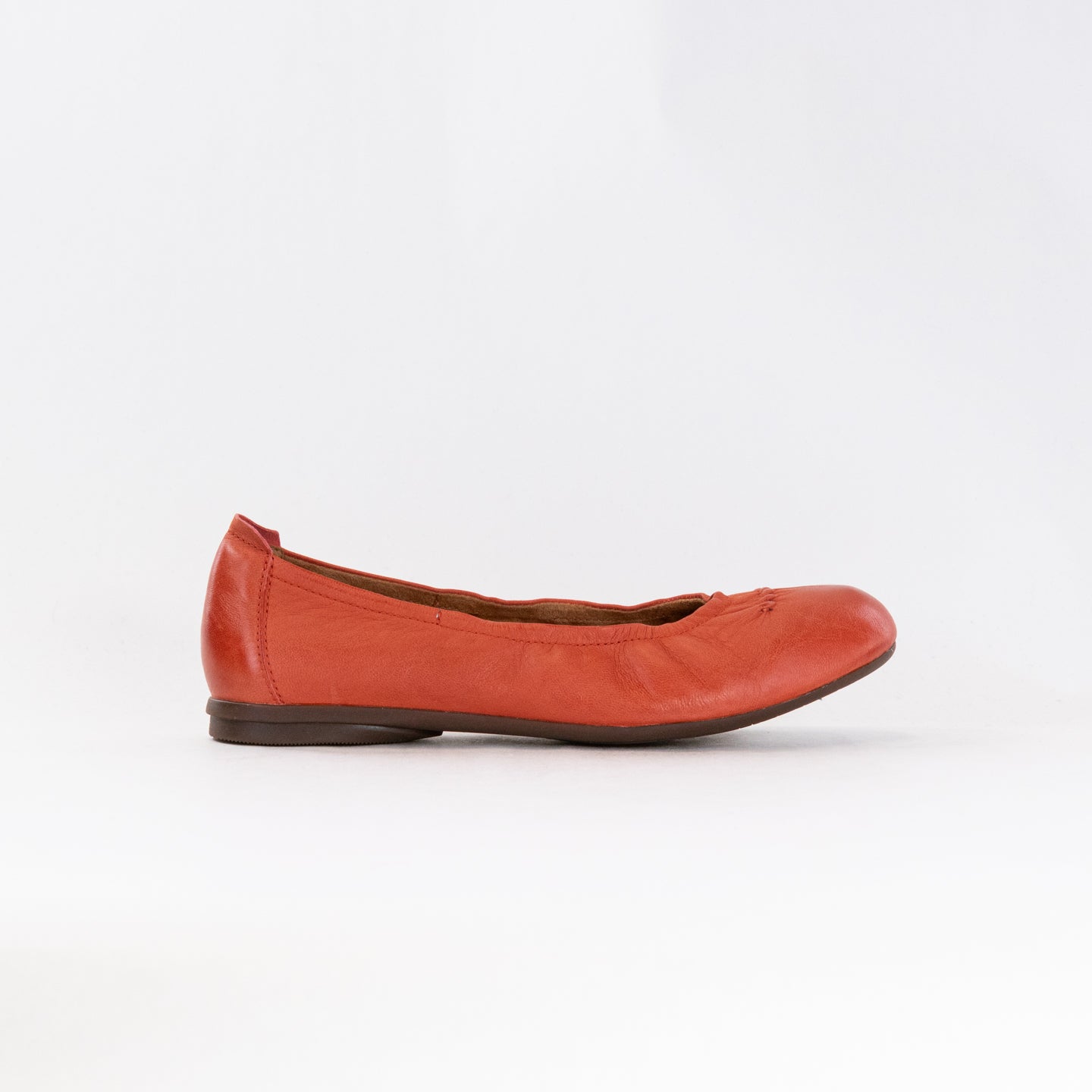 Clarks Women's Rena Hop Flat Shoes in Grenadine Leather