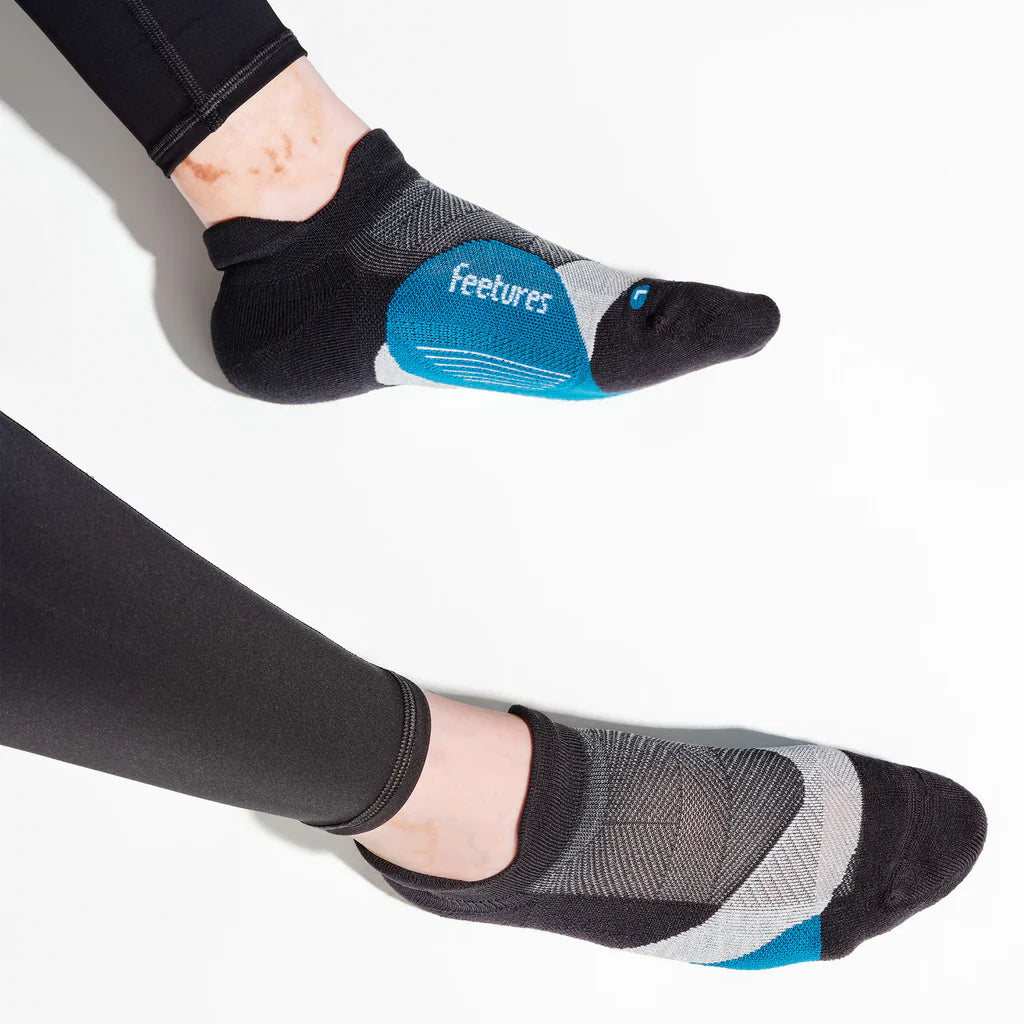 Feetures Men's and Women's Elite Light Cushion No Show Tab Socks in Black Sea Color