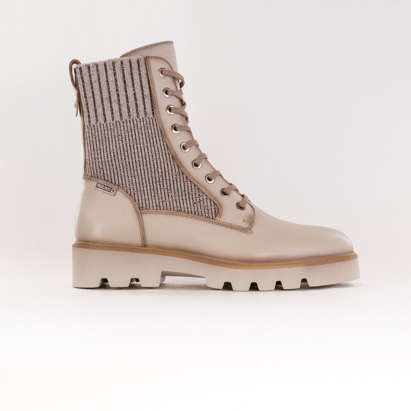 Pikolinos Women's Marfil Lace-up Ankle Boots with Distinctive Style