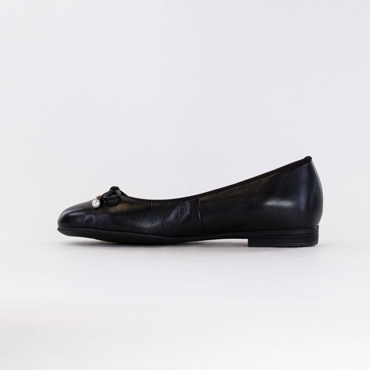 Women's Black Leather Ara Scout Ballet Flats with Bow Accent