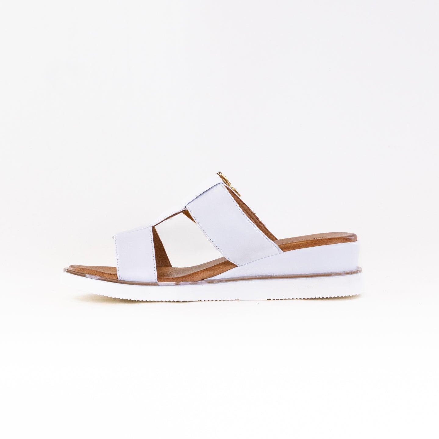 Women's White Spring Step Seaport Wedge Sandals with Decorative Buckle