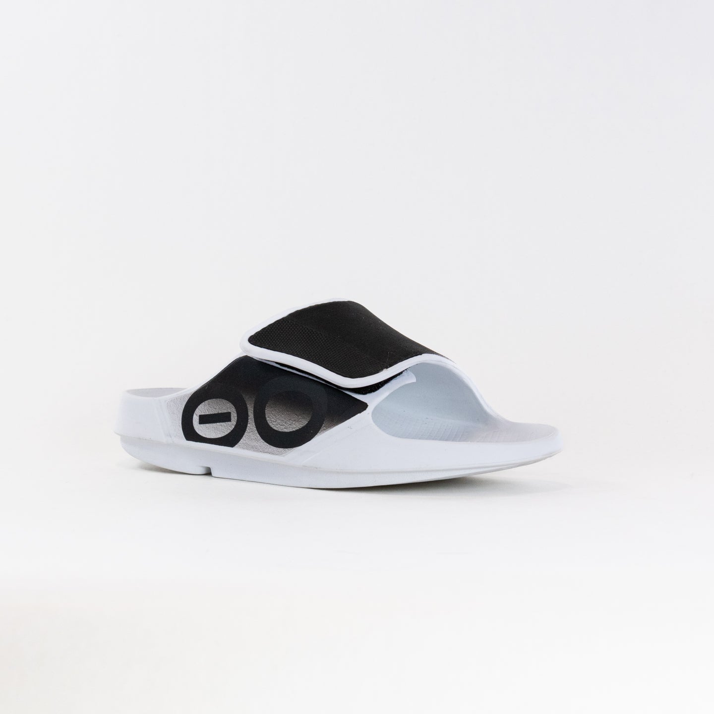 Unisex OOFOS OOahh Sport Flex Slide in White and Black