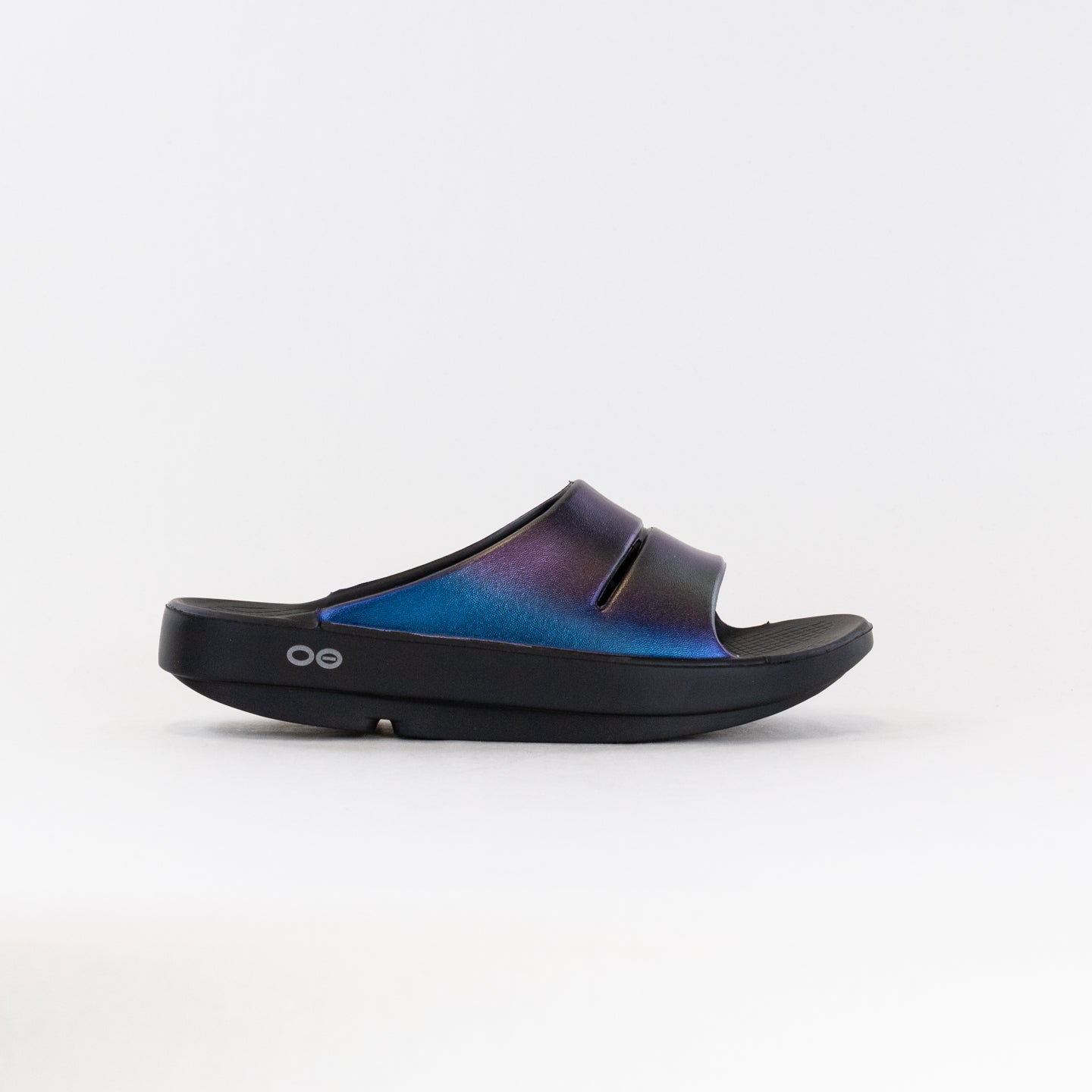 Women's OOFOS OOahh Luxe Slide Sandal in Midnight Spectre