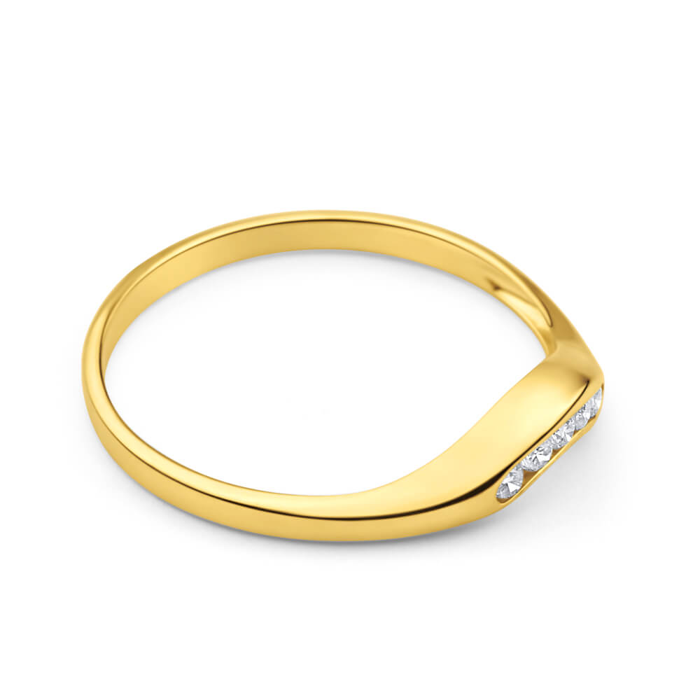 Exquisite 9ct Yellow Gold and Diamond Majestic Finger Ring