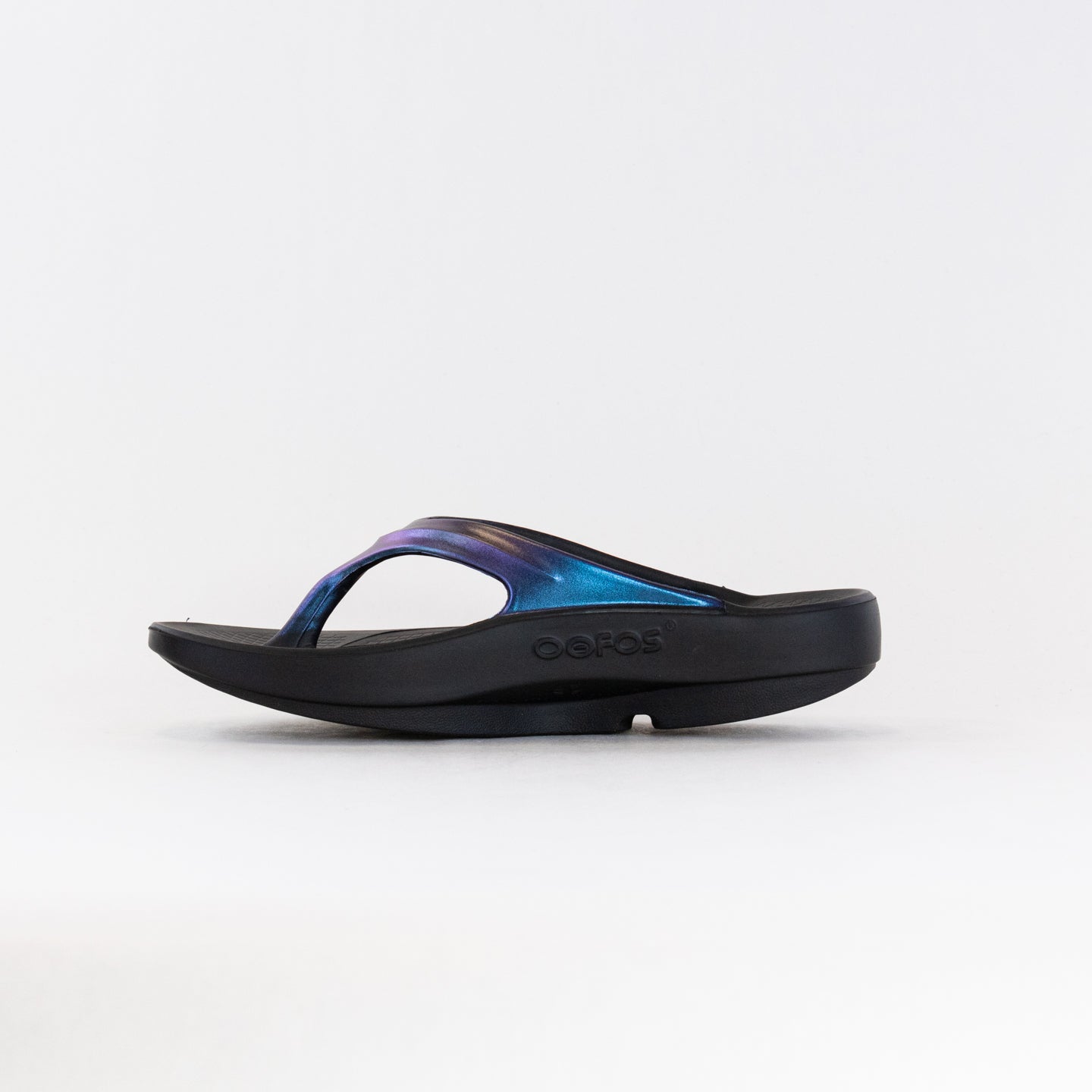 Women's OOFOS OOlala Luxe Sandals in Midnight Spectre Color