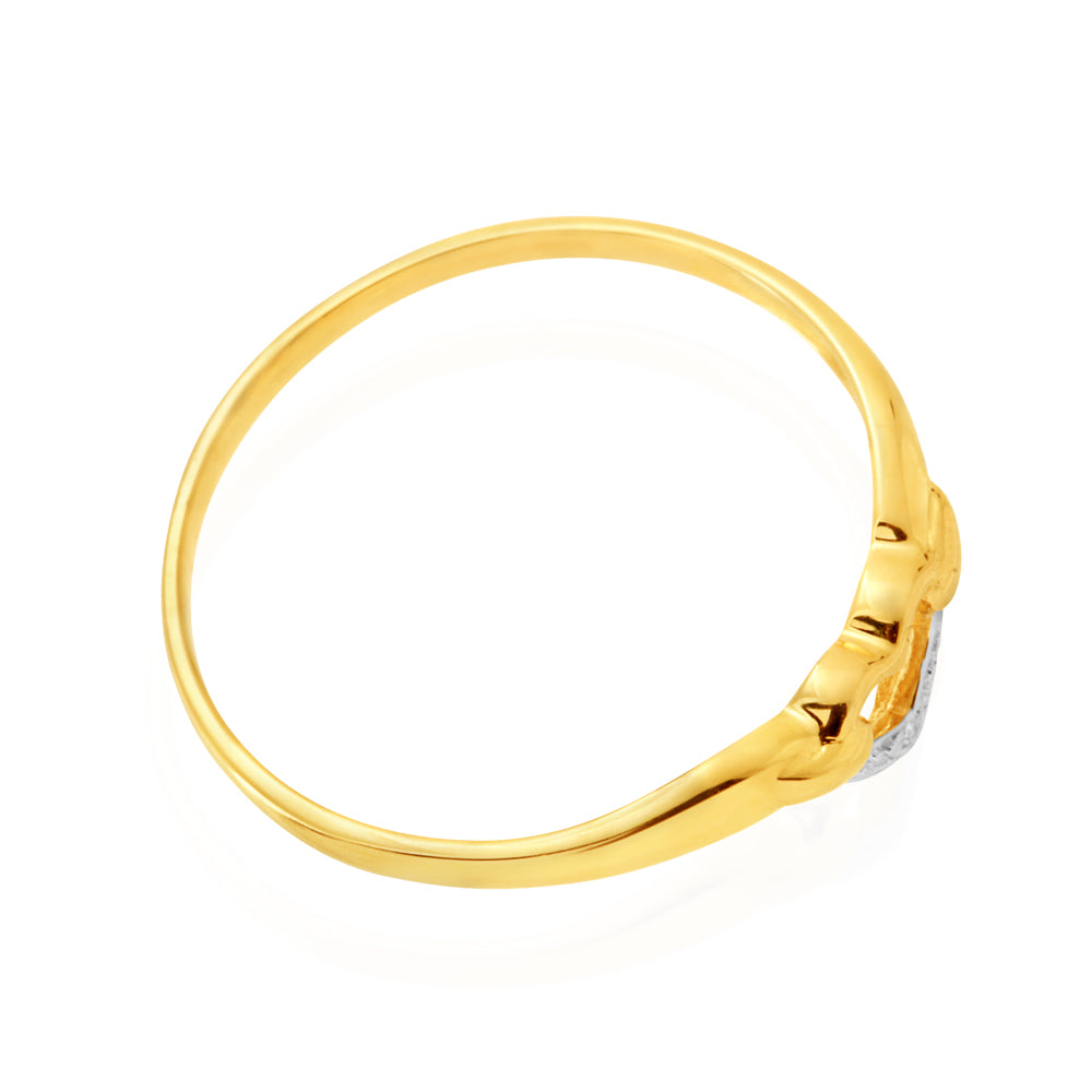 Exquisite 9 Carat Yellow Gold Heart-Shaped Diamond Ring Featuring 1 Brilliant Cut Diamond
