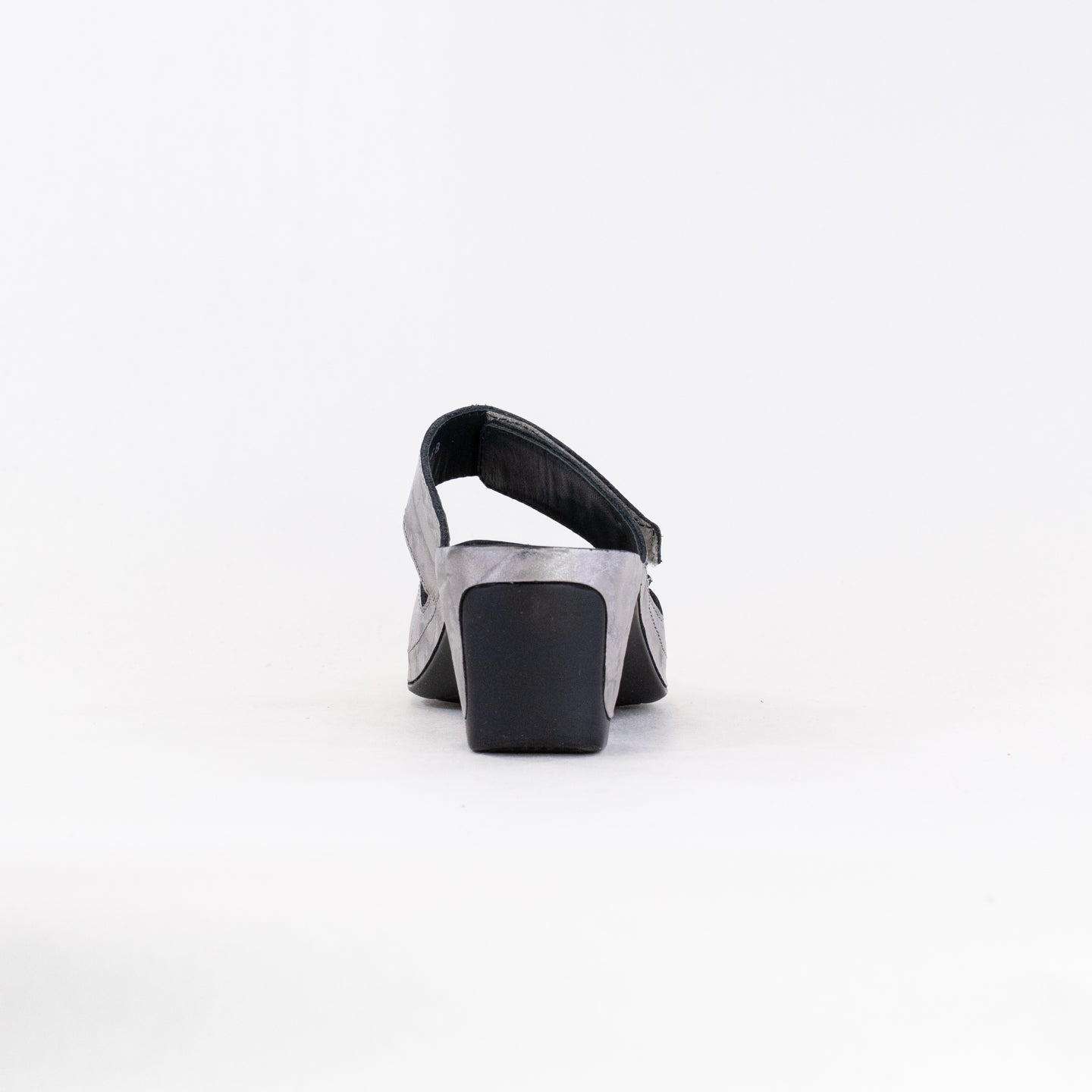 Women's Platinum Metallic Leather Vital Joy Mule Sandals for Ultimate Comfort and Well - being
