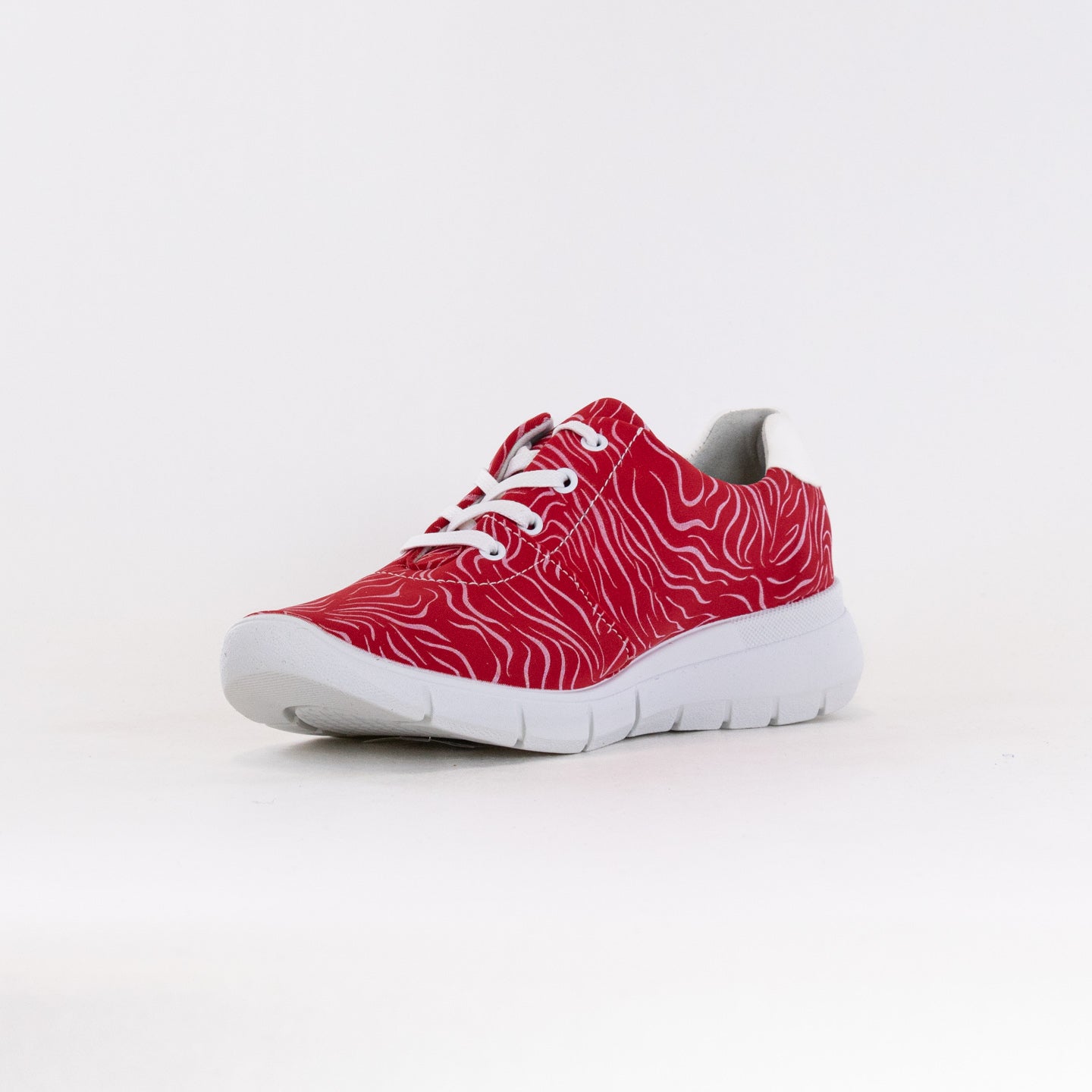 Arcopedico Women's L76 Casual Sneakers in Vibrant Red