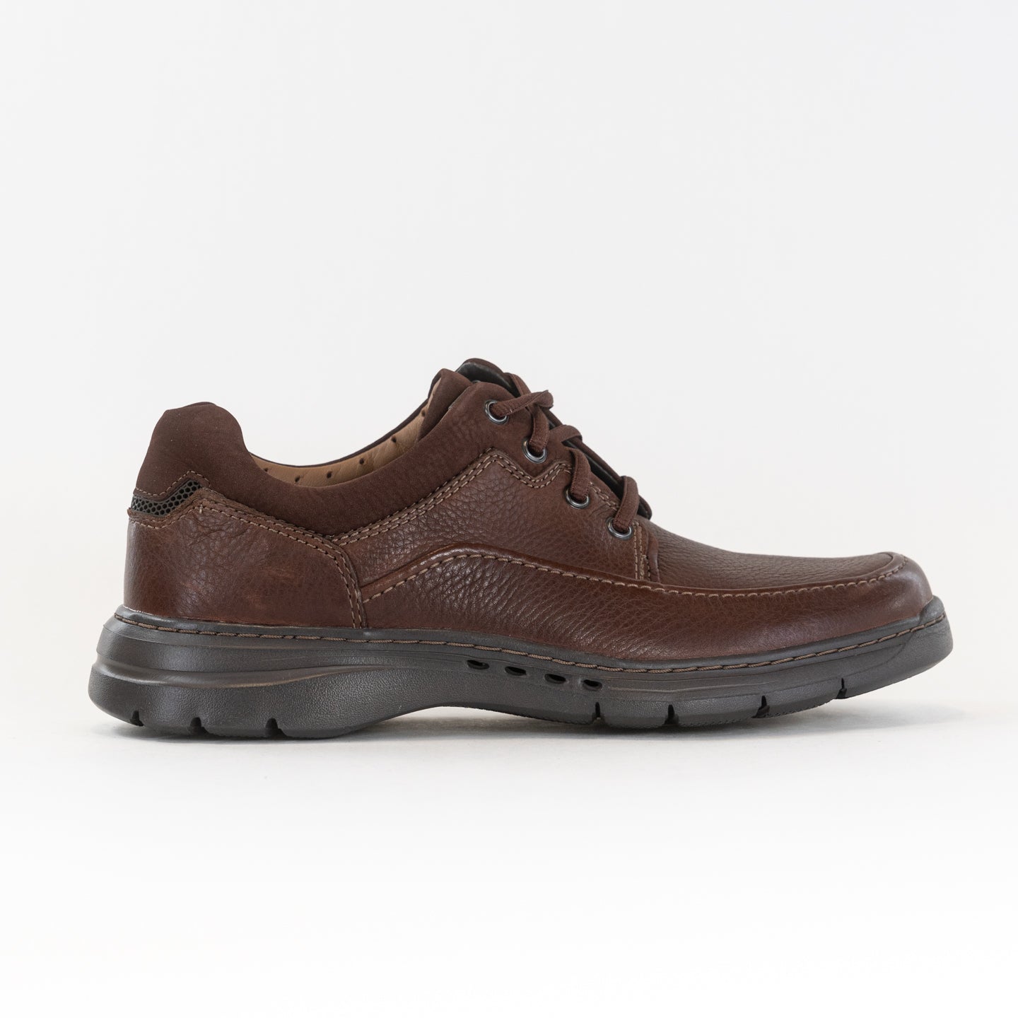 Men's Clarks Un Brawley Lace Casual Shoes in Mahogany Color