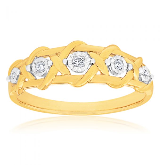 Exquisite 9ct Yellow Gold Engagement Ring Adorned with 5 Stunning Brilliant Cut Diamonds