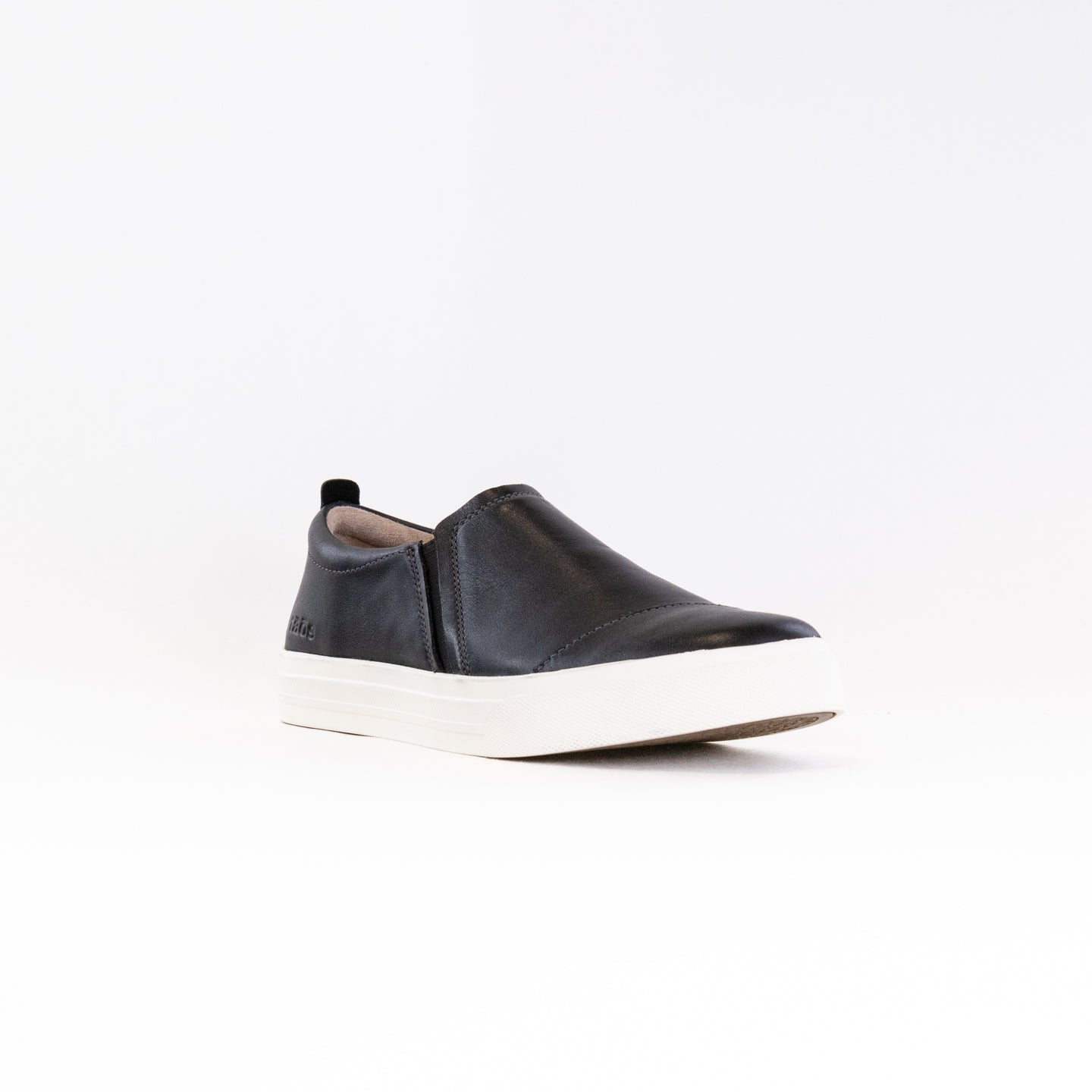 Taos Women's Black Twin Gore Lux Leather Slip-on Sneakers
