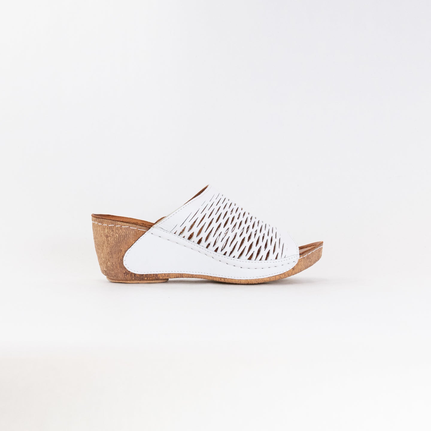 Spring Step Women's Cunacena White Leather Wedges - All-Day Comfort