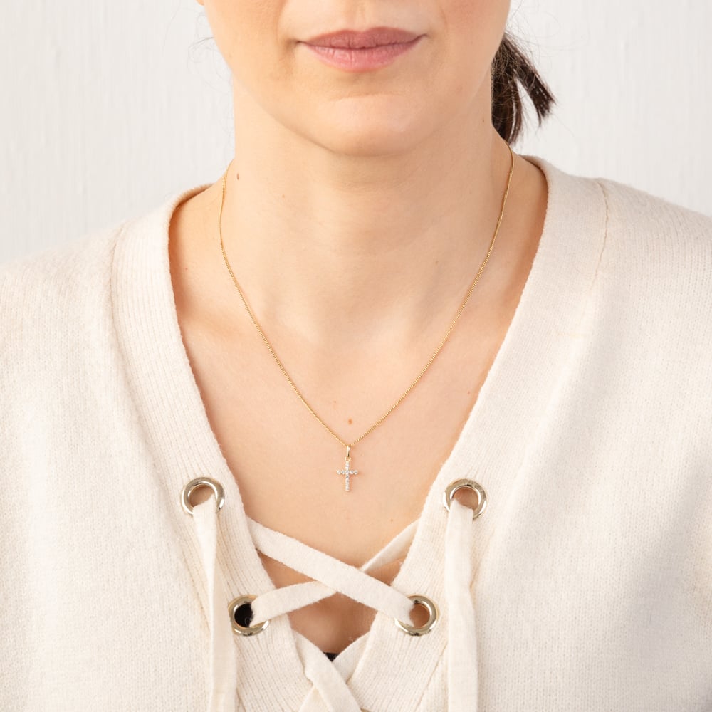 Stunning 9ct Yellow Gold Cross Pendant Adorned with Cubic Zirconia