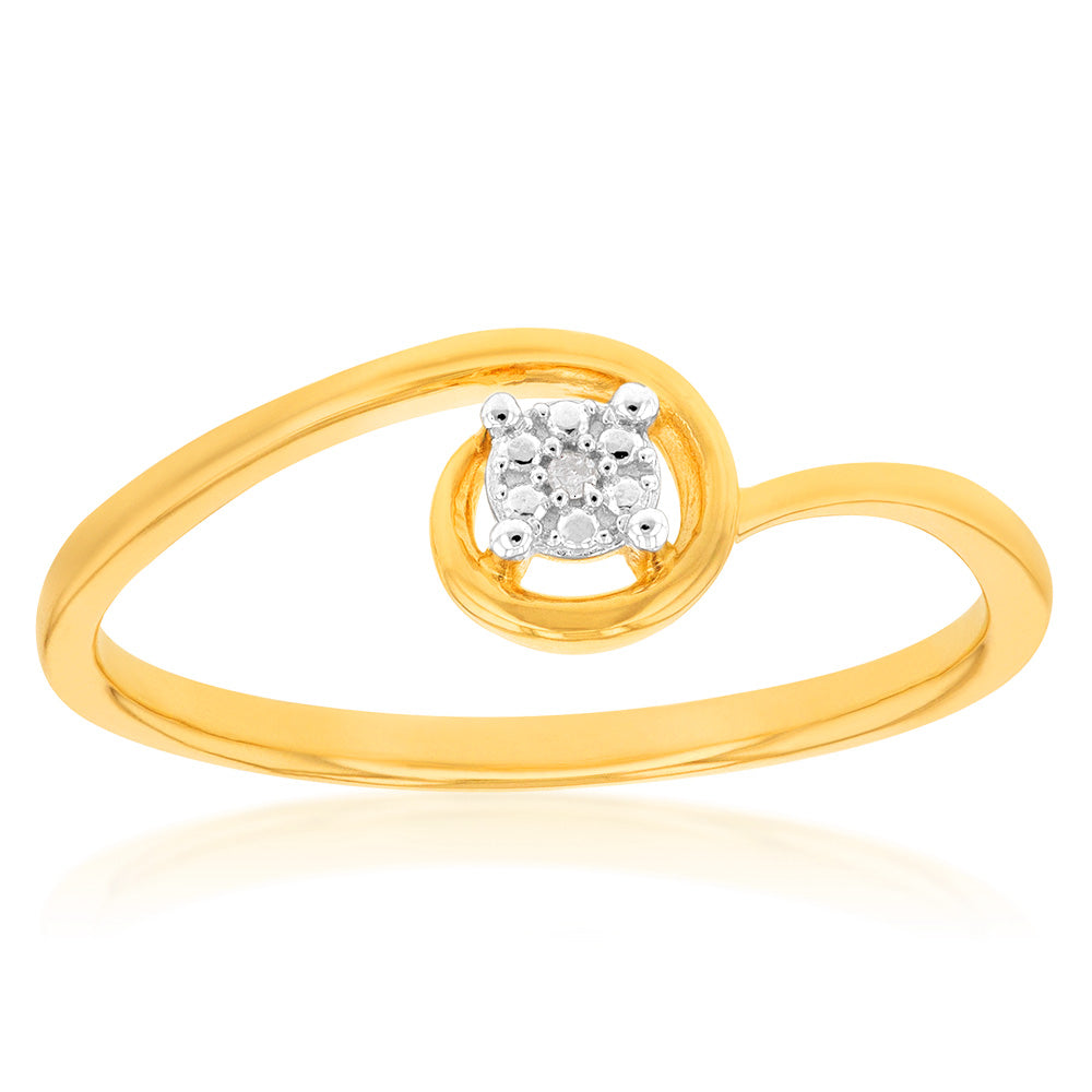 Stunning 9-carat Yellow Gold Diamond Engagement Ring for a Timeless Look