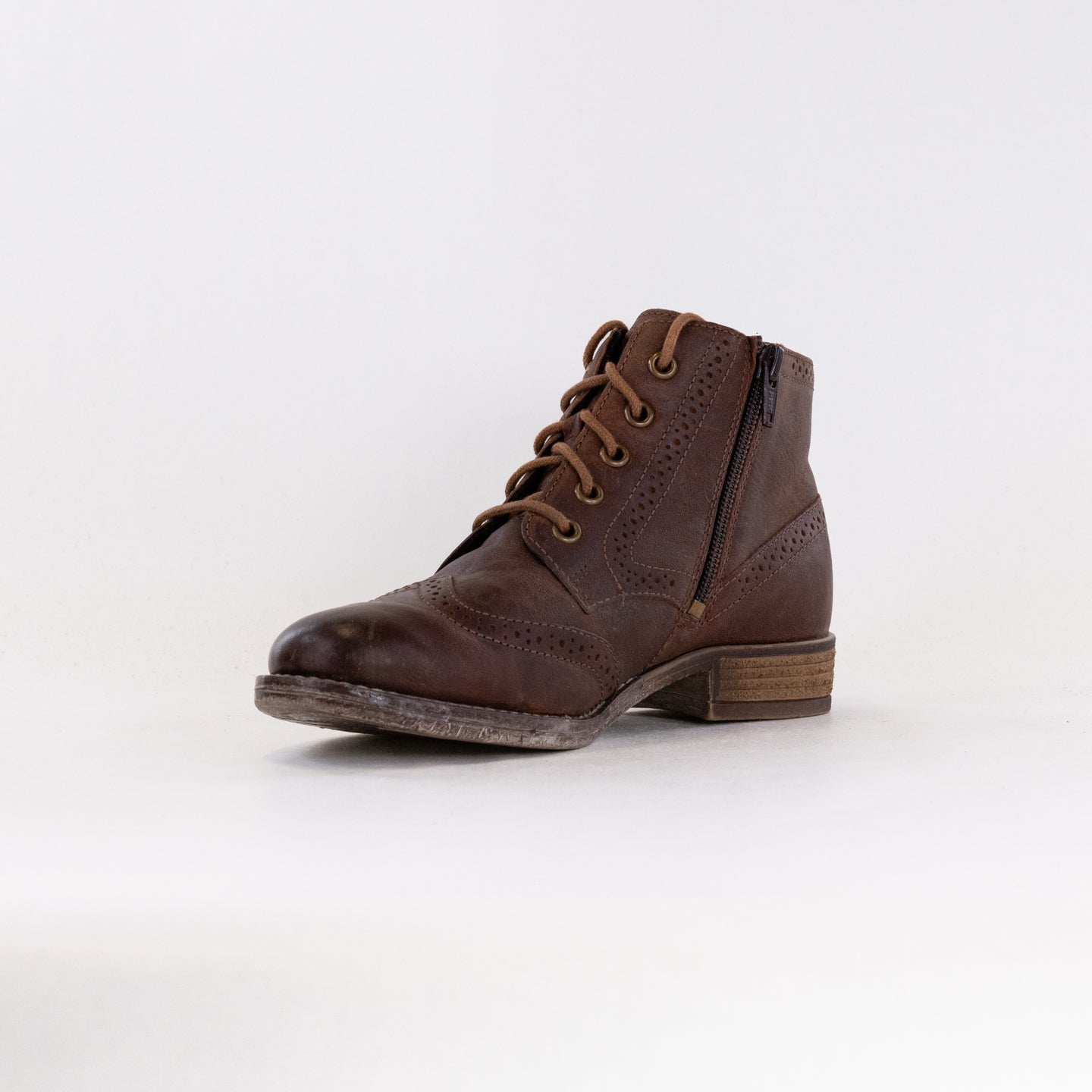 Josef Seibel Women's Sienna 74 Camel Full - Grain Leather Wingtip Boots