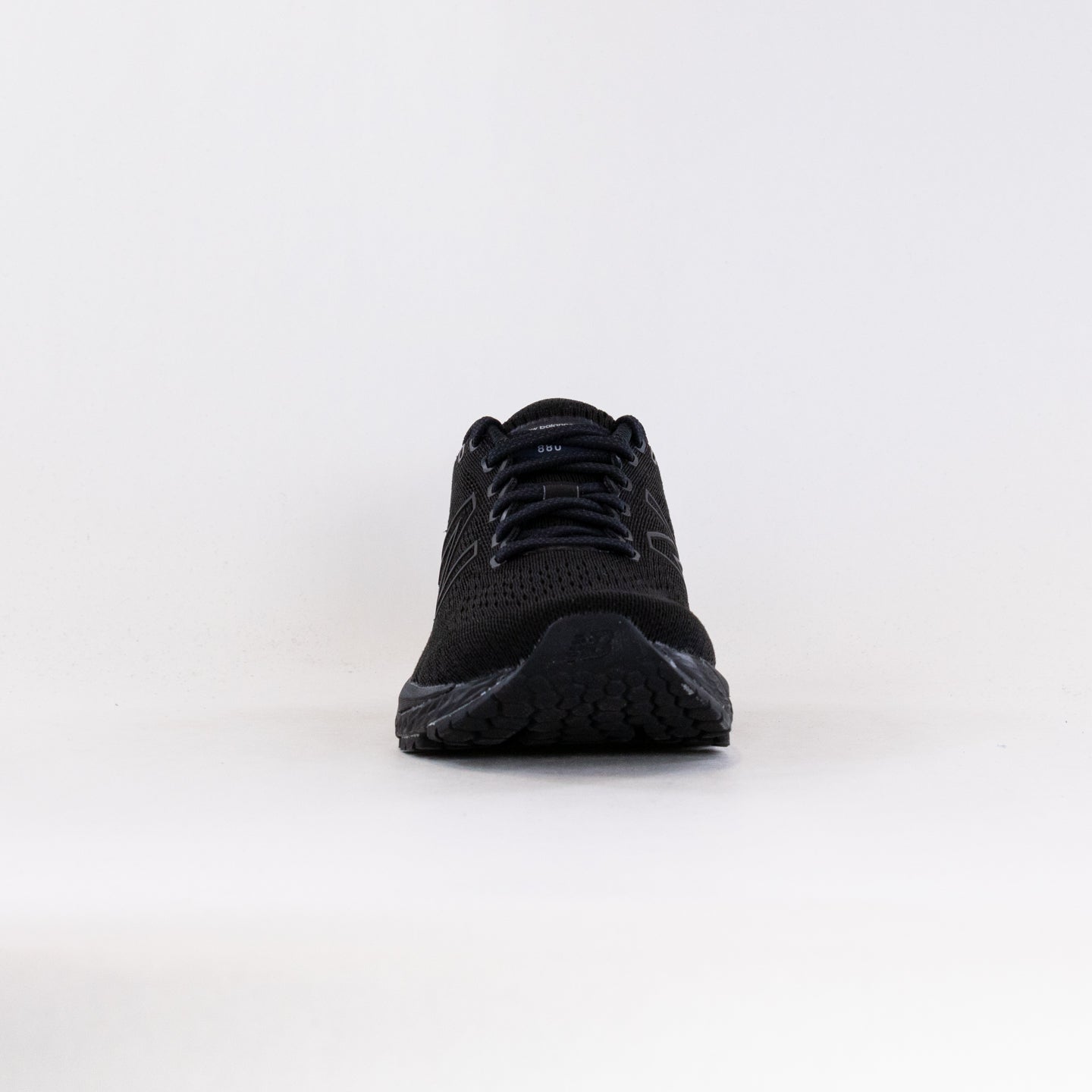 Men's New Balance 880V10 in Stylish All - Black Design