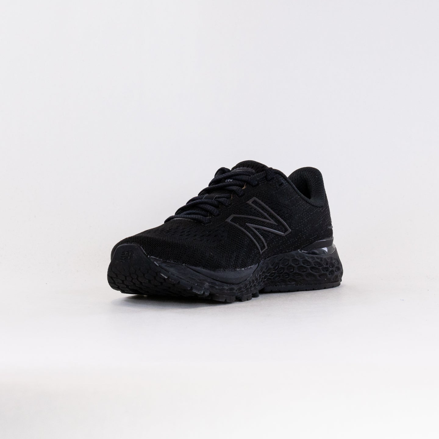 Men's New Balance 880V10 in Stylish All - Black Design