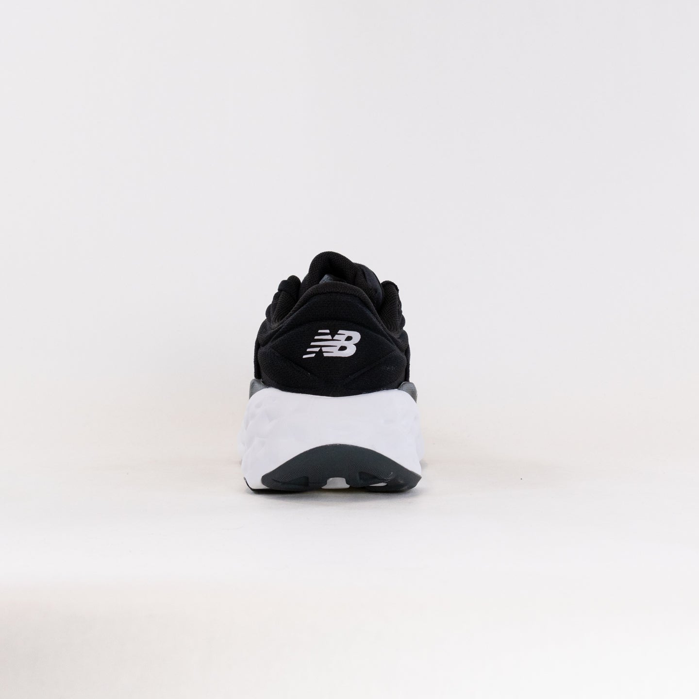 Women's New Balance 840 Fresh Foam X V1 in Stylish Black/White
