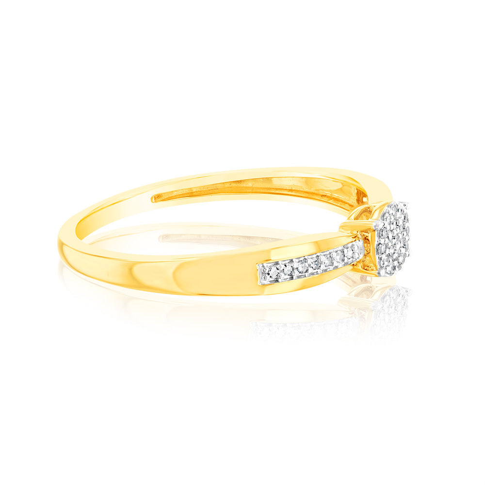 Exquisite 9ct Yellow Gold Cluster Ring Embellished with 33 Brilliantly Cut Diamonds